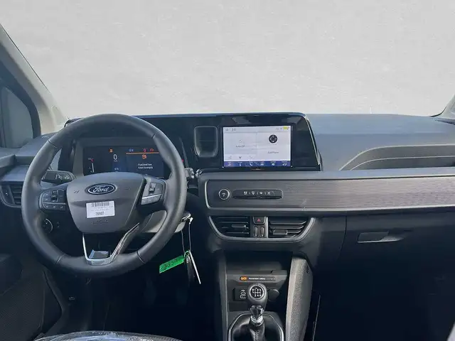 Ford Tourneo Courier view 4