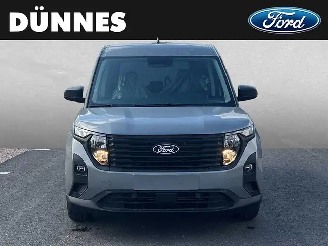 Ford Tourneo Courier view 8