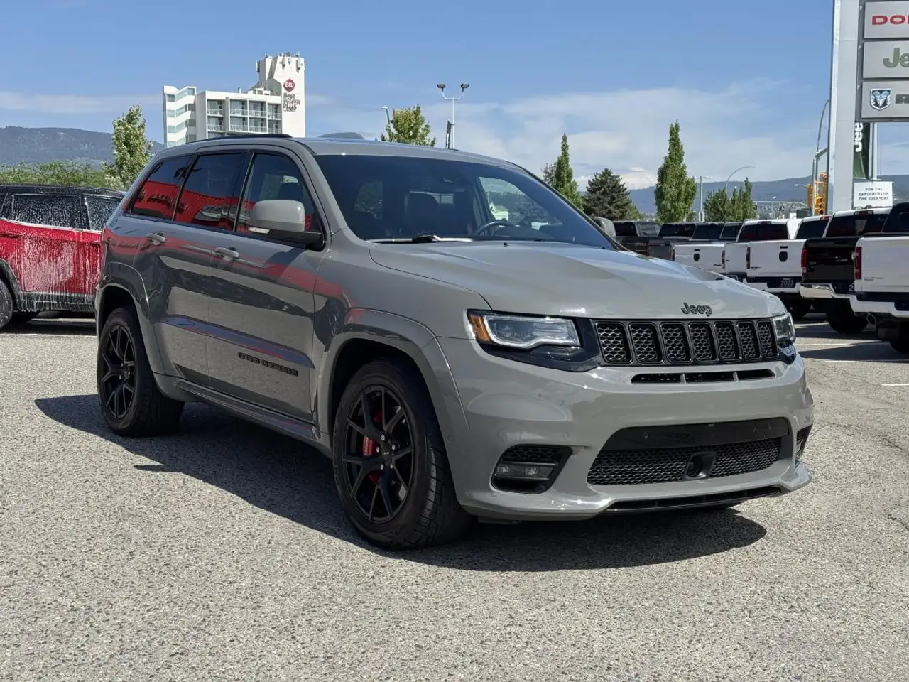 Jeep Grand Cherokee снимка Jeep Grand Cherokee