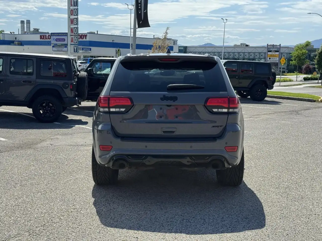 Jeep Grand Cherokee снимка Jeep Grand Cherokee