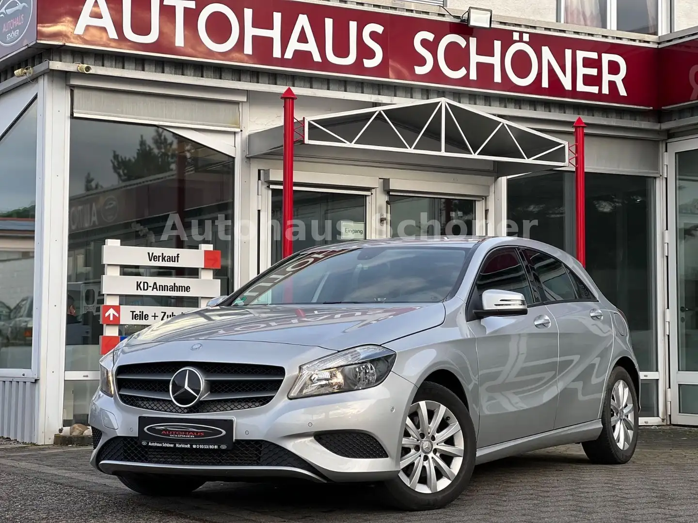 Mercedes-Benz A 180 A -Klasse A 180 BlueEfficiency**EURO 6*PDC** Silber - 1