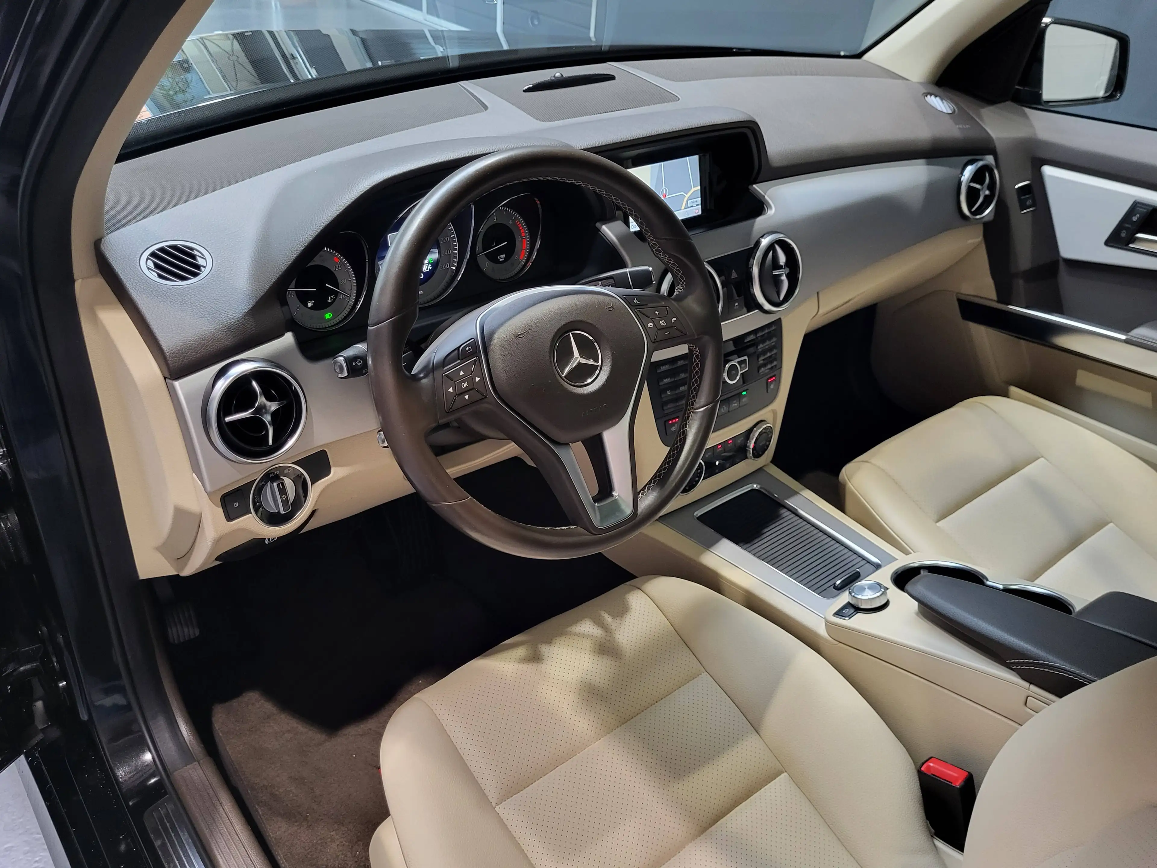 Mercedes-Benz GLK 200 CDI *Navi| Pano| Tempomat| Xenon* — photo 6