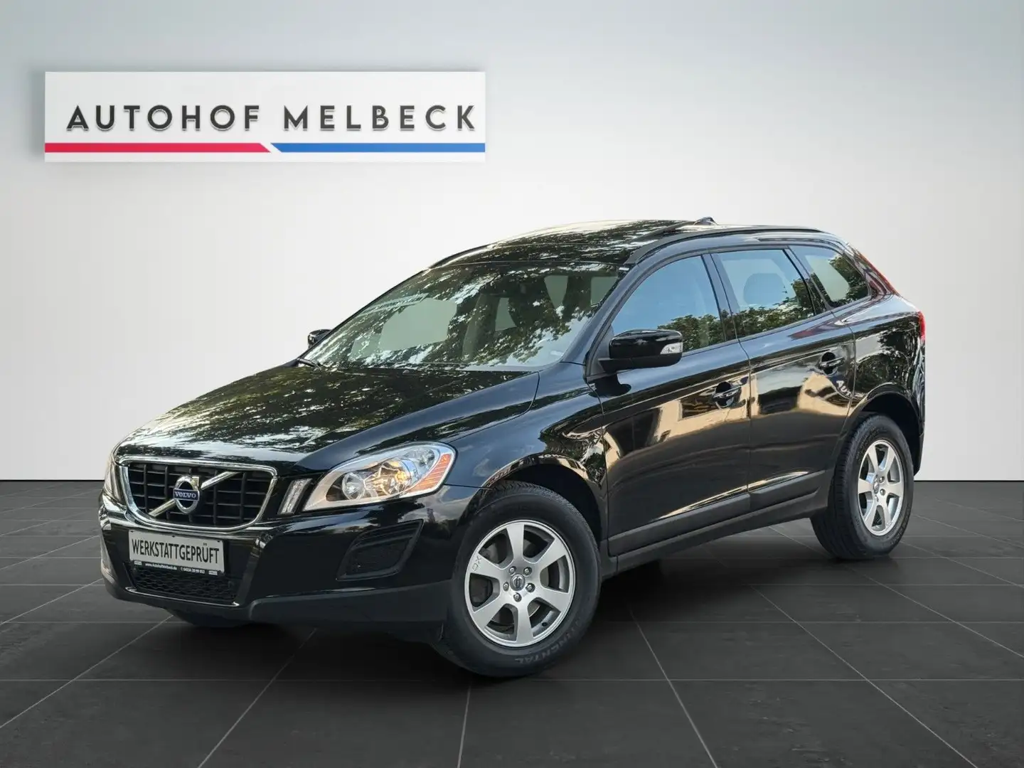 Volvo XC60 Kinetic Drive *1.HAND*NAVI*PANORAMA*S-HEFT* Noir - 1