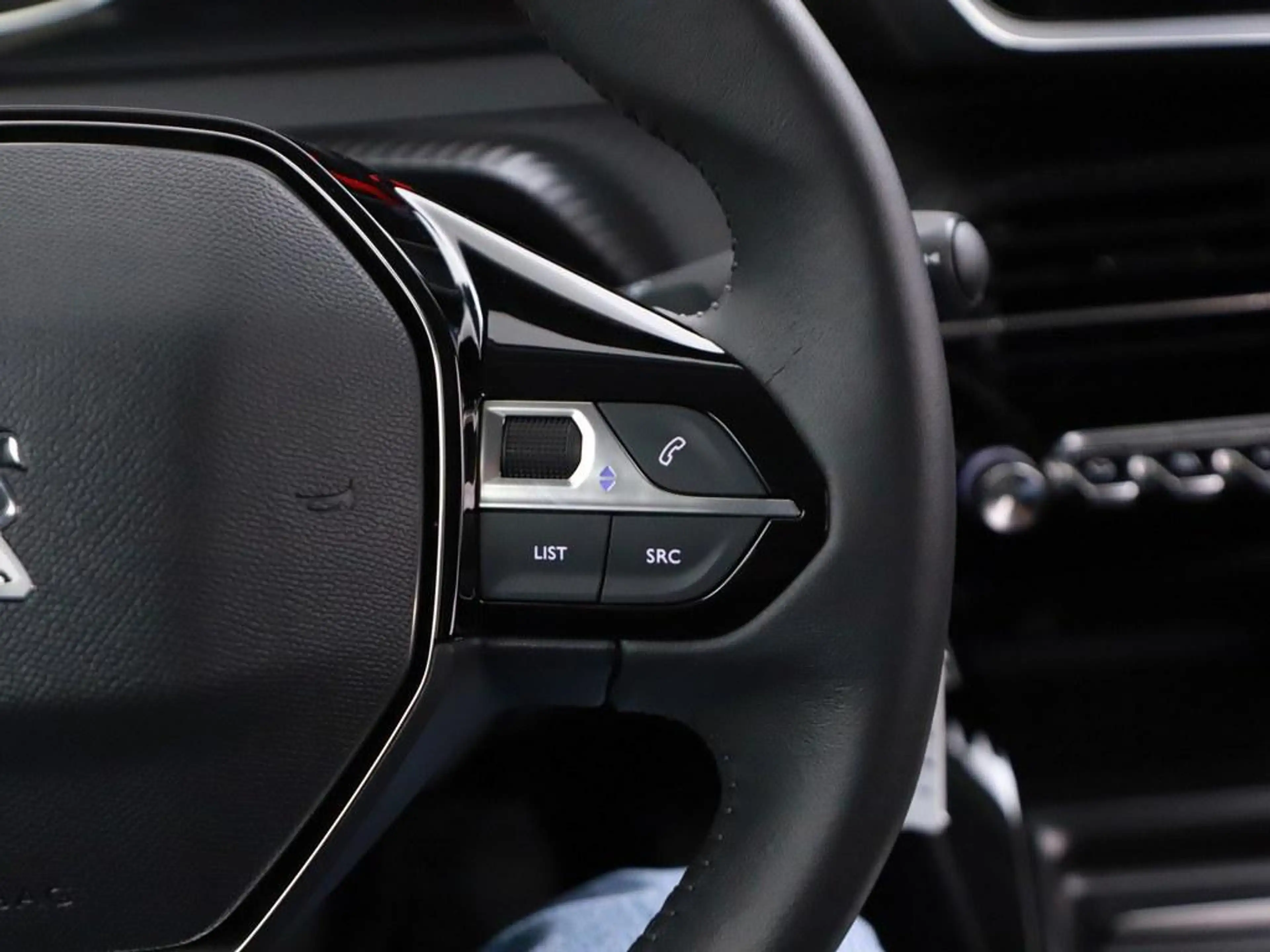 Peugeot 2008 1.2T 130Pk Allure H.Leder/Nav/Camera/Ecc/CarPlay / — photo 9