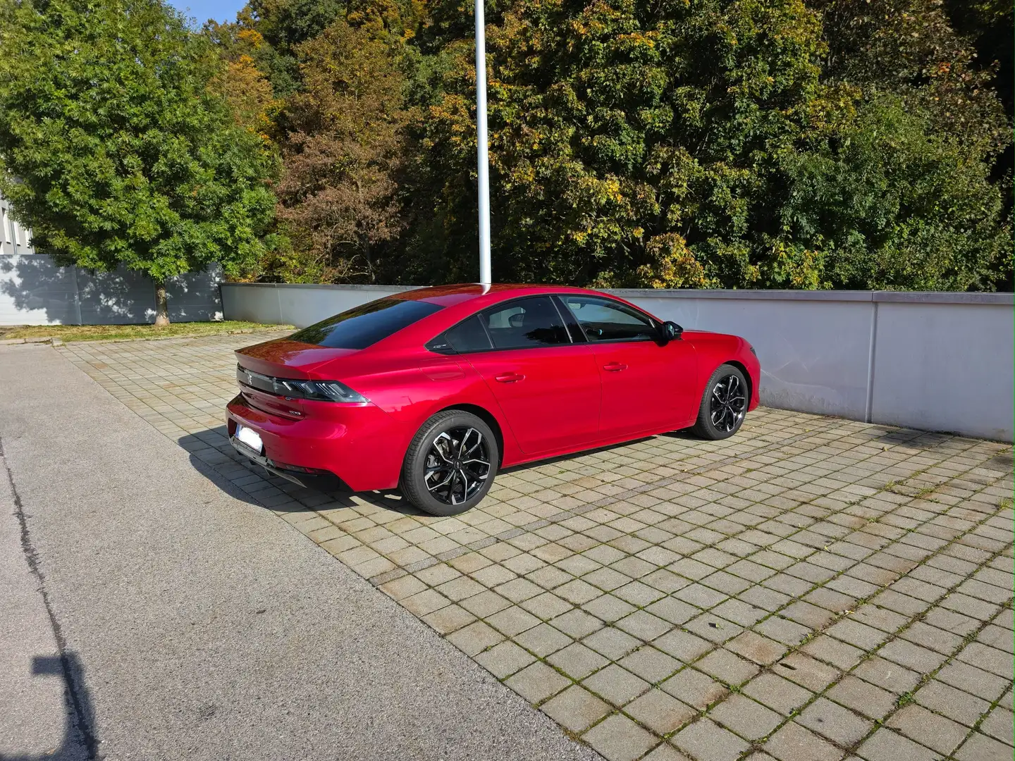 Peugeot 508 508 2,0 BlueHDi 180 EAT8 S Rot - 2