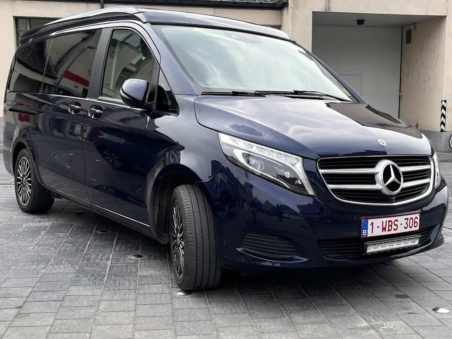 Mercedes-Benz Marco Polo 250 Blauw - 1