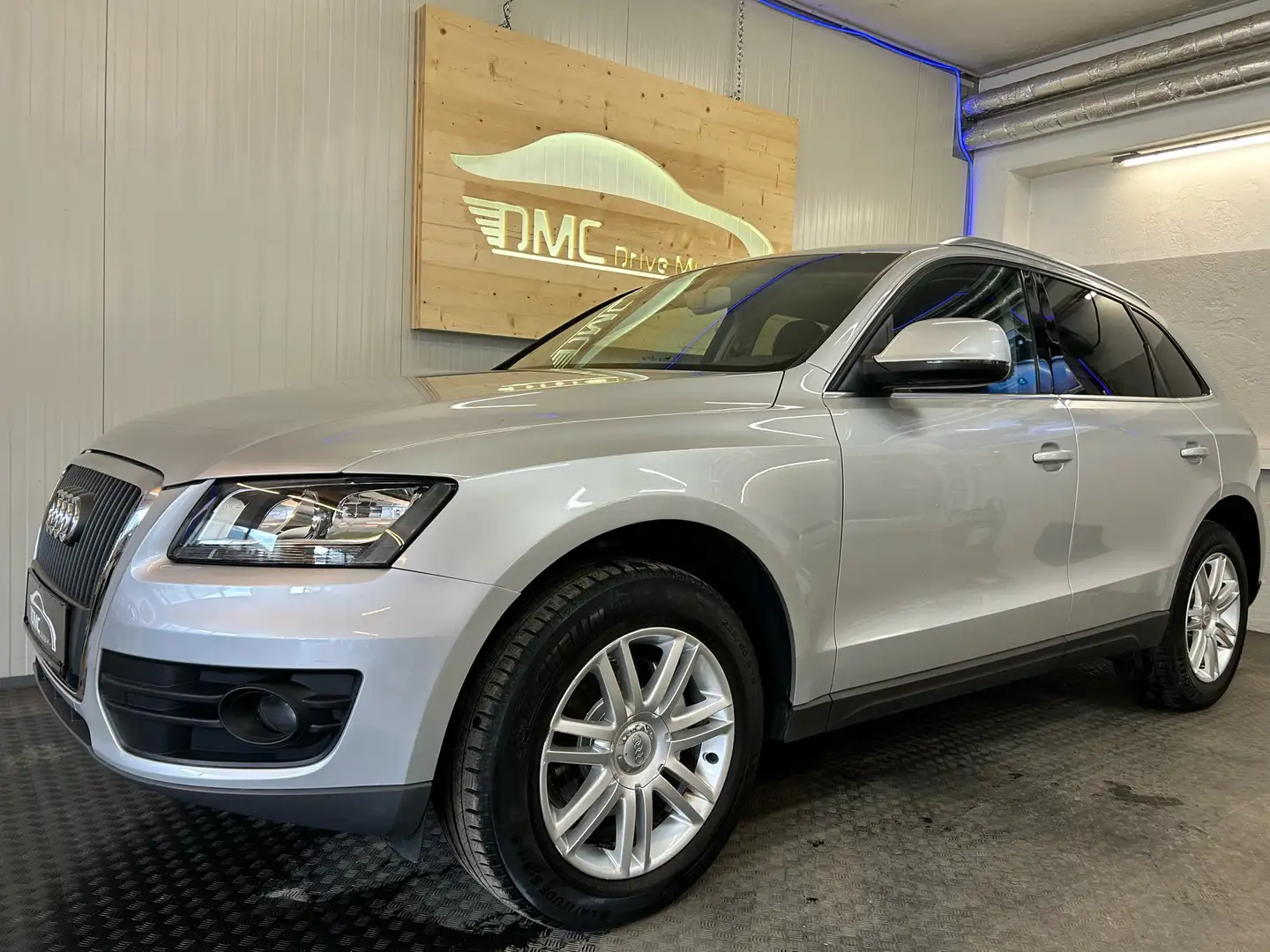 Audi Q5 2,0 TDI quattro DPF Silber - 1