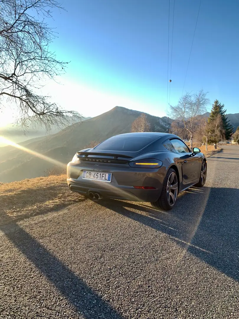 Porsche 718 Grigio - 2