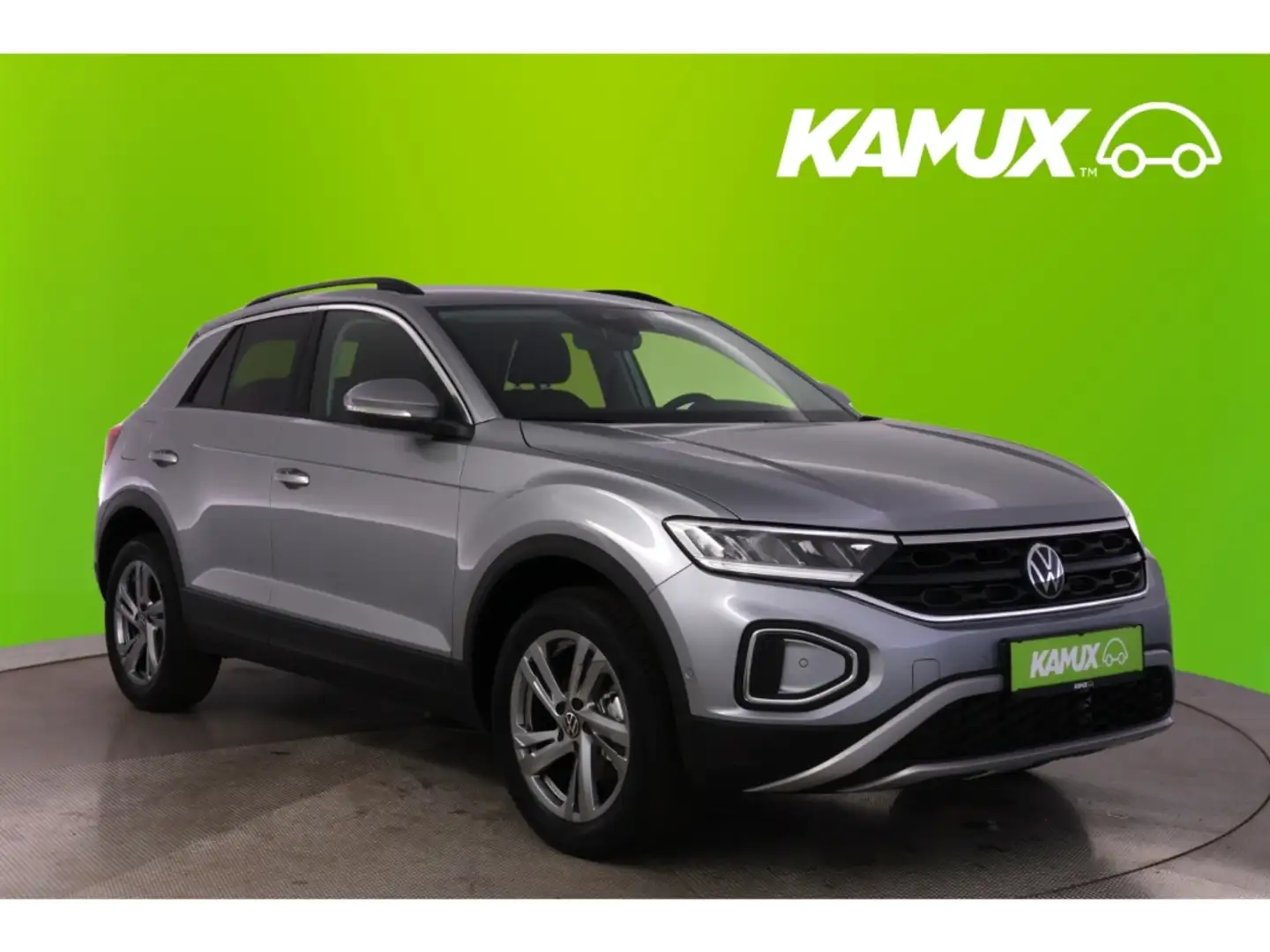 Volkswagen T-Roc 1.5TSI DSG Life+LED+VIRTUAL+KAMERA+PDC+SHZ Silber - 1