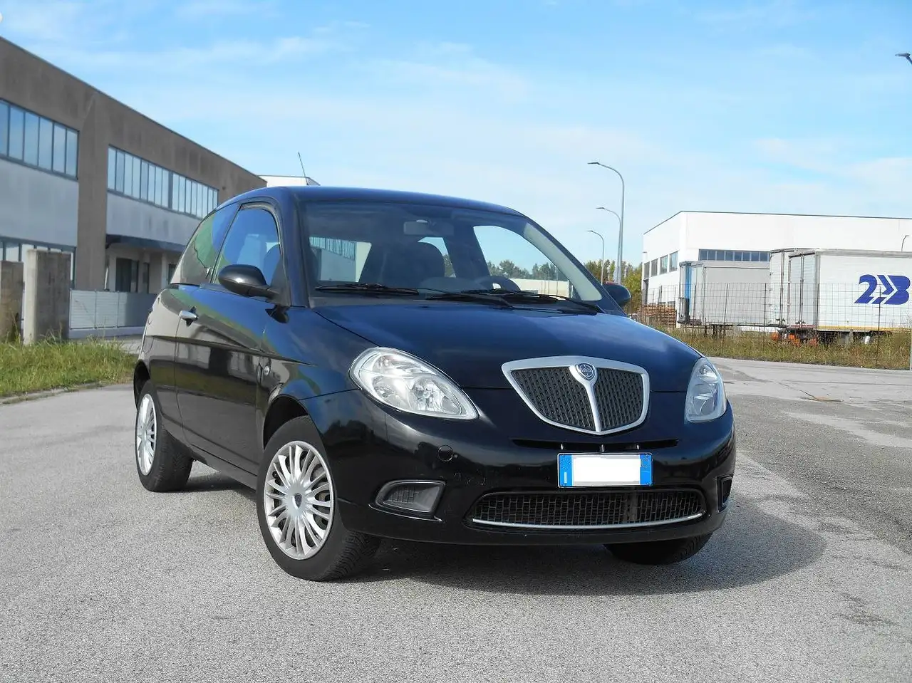 Lancia Ypsilon