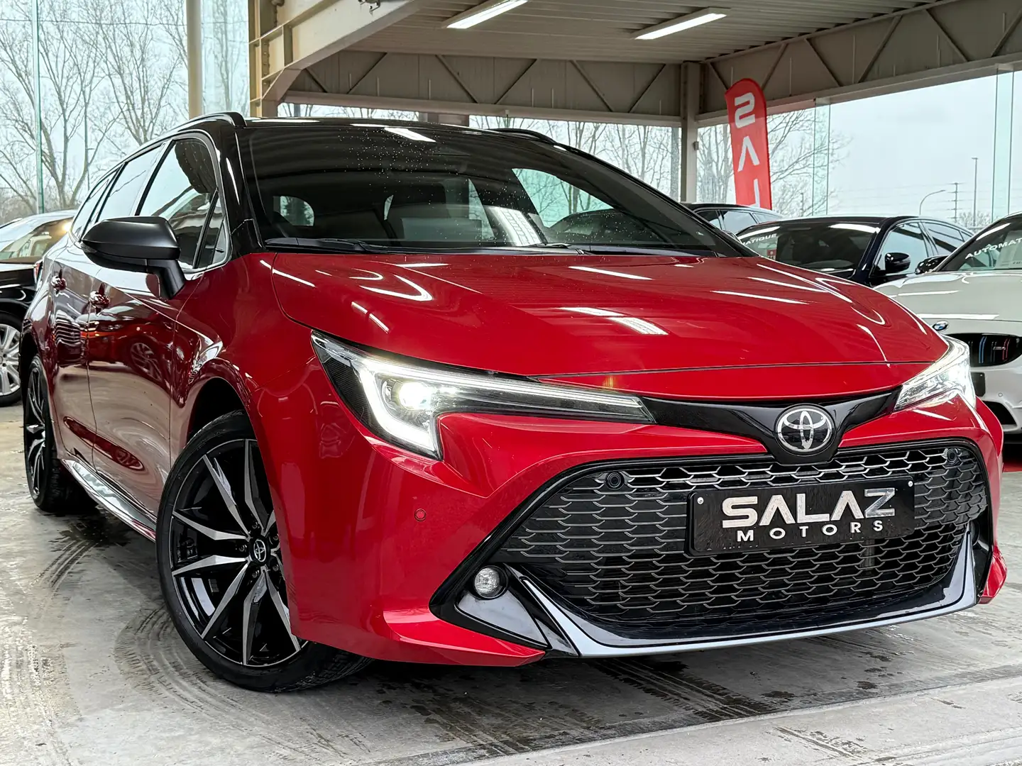 Toyota Corolla TS 1.8 Hybrid GR Sport e-CVT GPF/16.000KMS/GARANTI Rood - 2