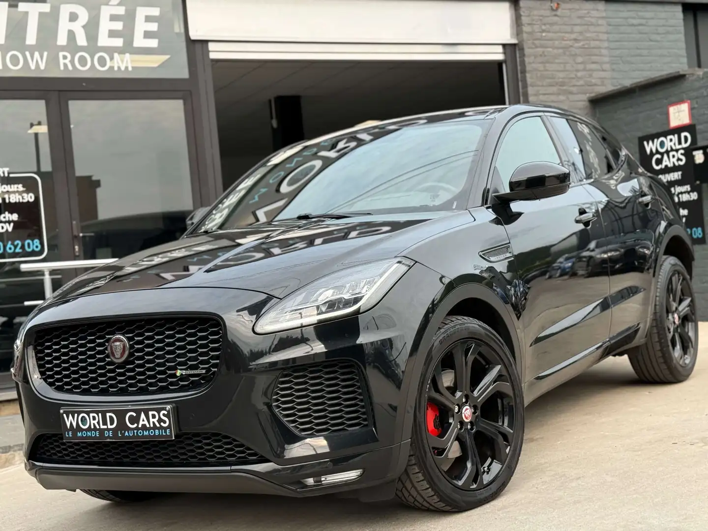 Jaguar E-Pace 2.0D First Edition/R-SPORT/TOIT PANO/NAVI/CAM/FULL Noir - 1
