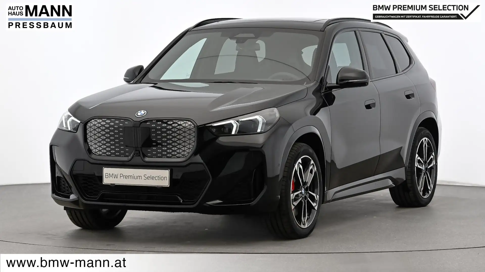 BMW iX1 xDrive30 M SPORTPAKET PRO, INNOVATIONSPAKET Schwarz - 1