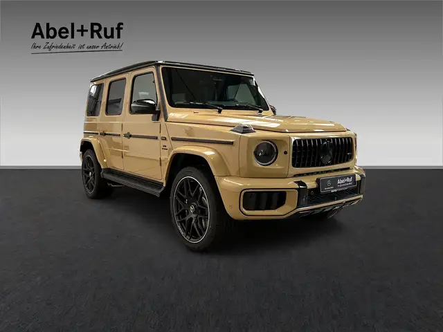 Mercedes-Benz G-Class view 3