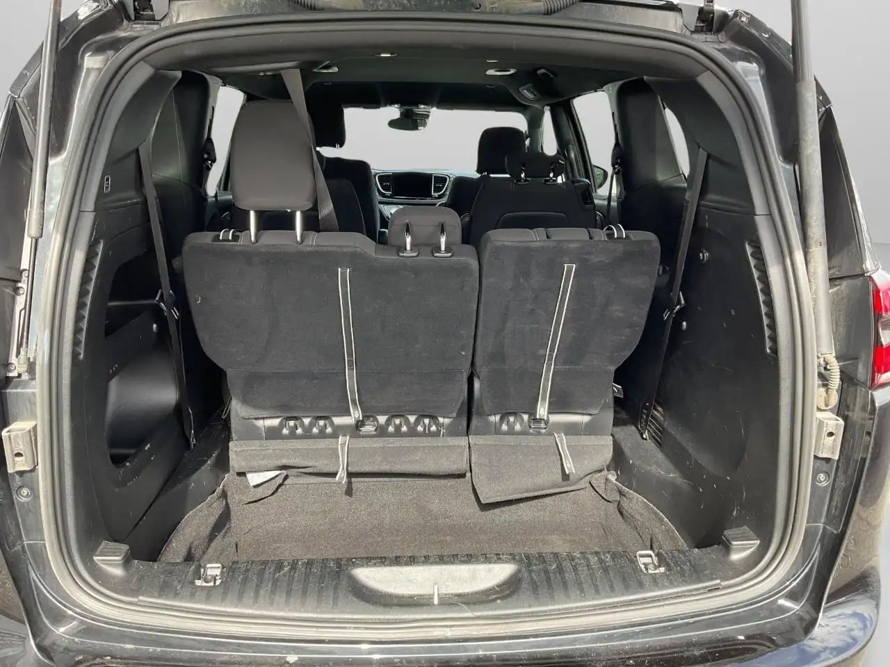 Chrysler Pacifica снимка Chrysler Pacifica