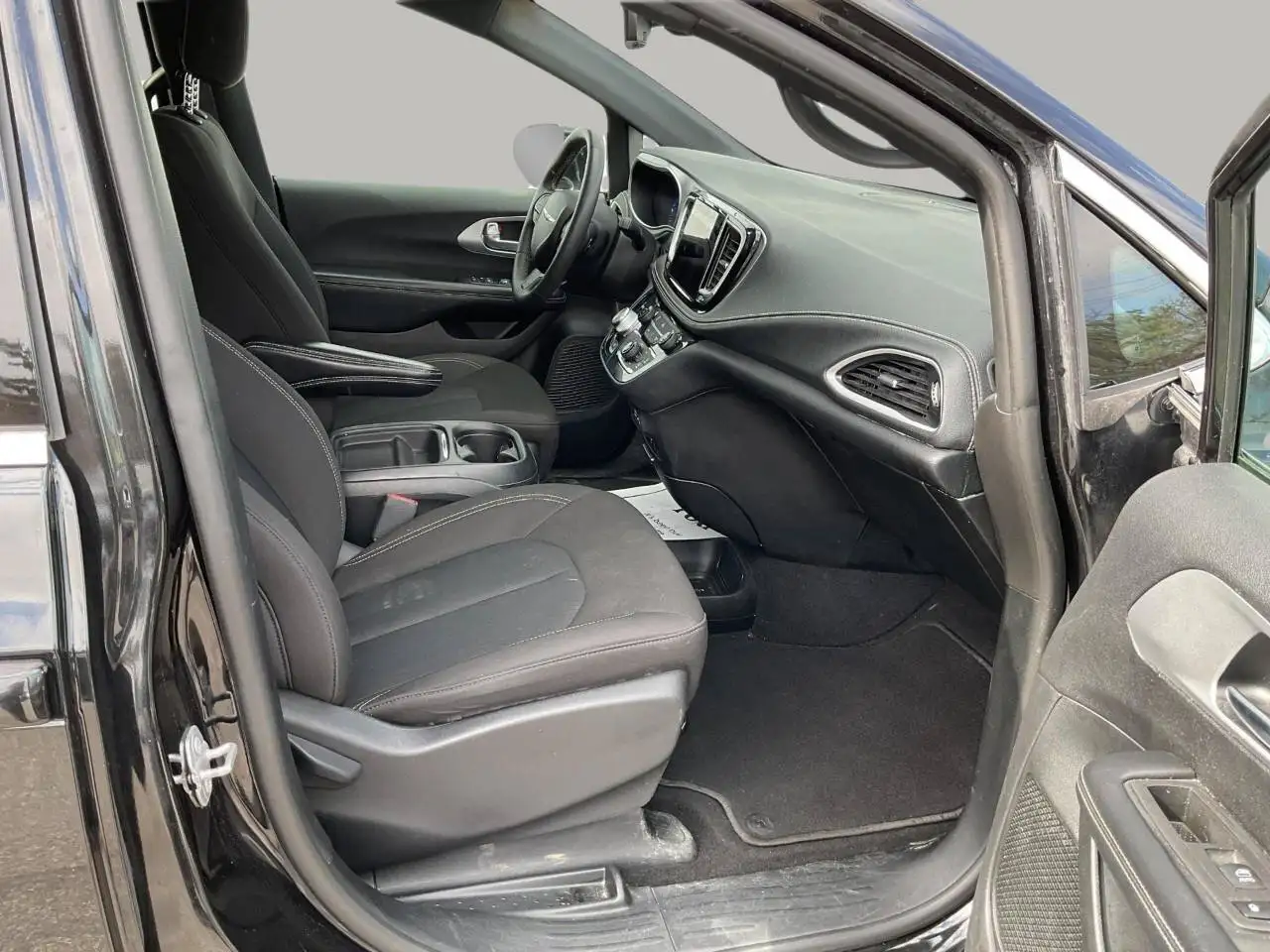 Chrysler Pacifica снимка Chrysler Pacifica