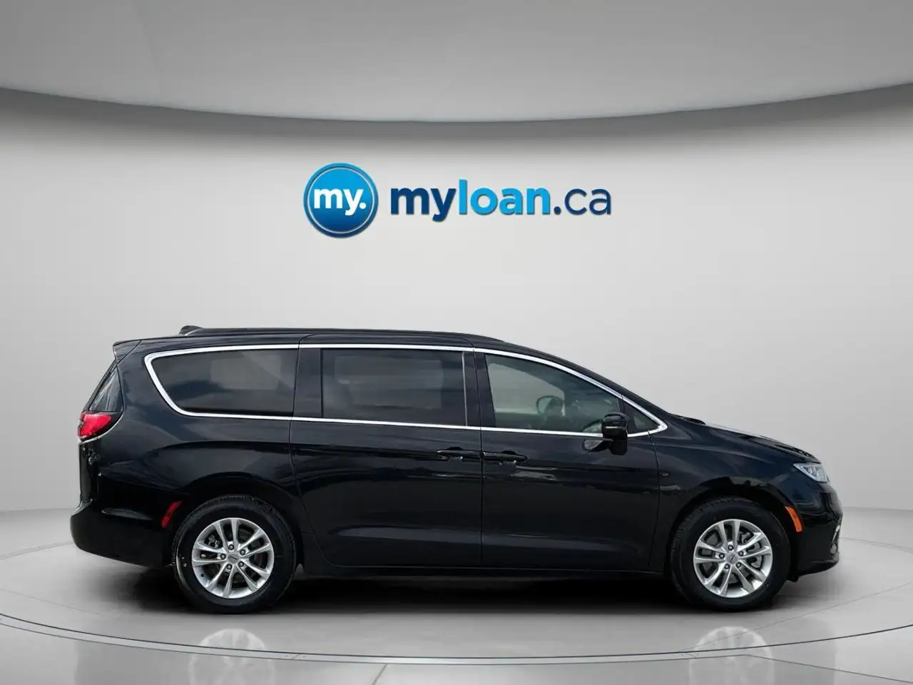 Chrysler Pacifica снимка Chrysler Pacifica