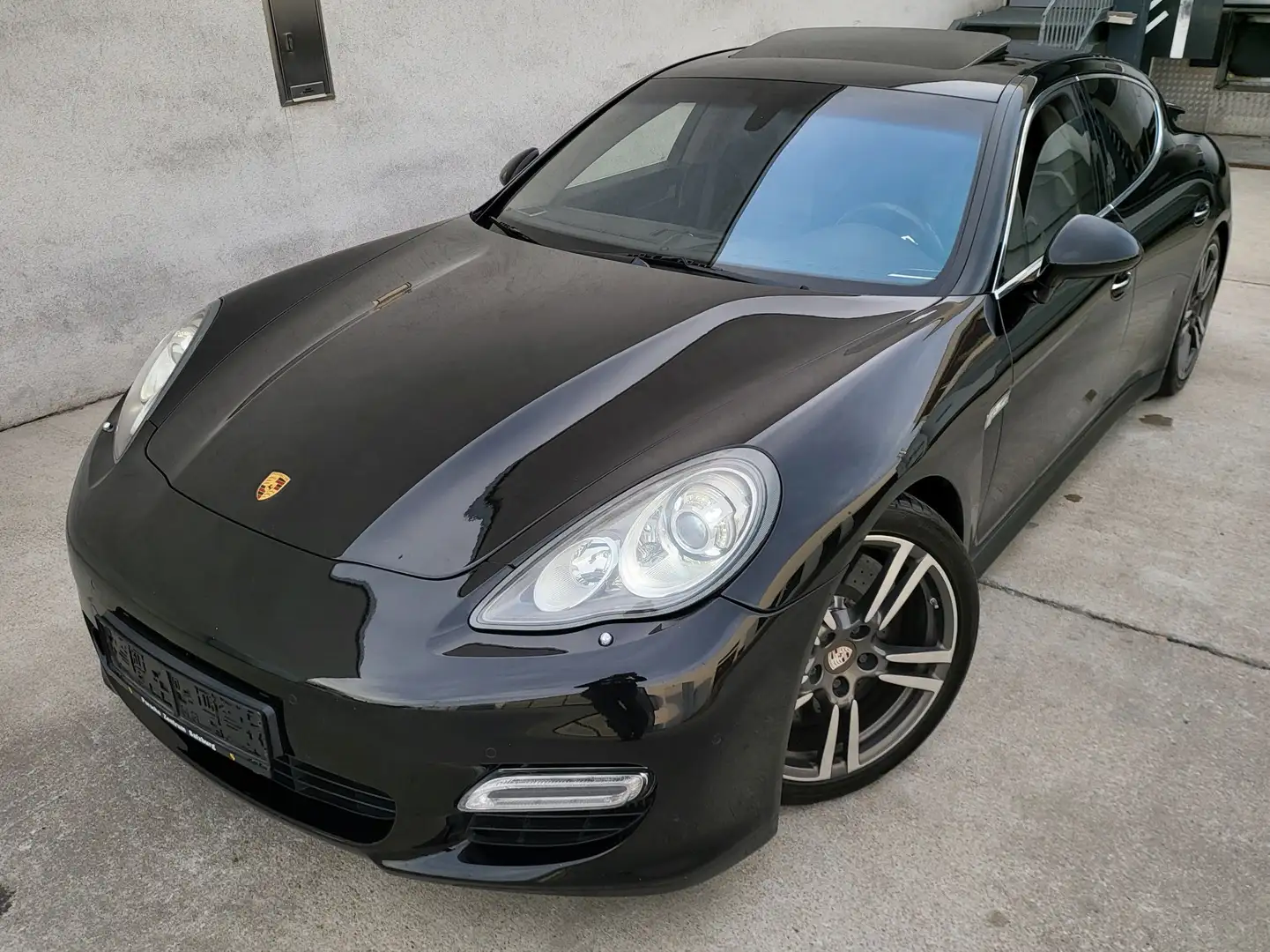 Porsche Panamera Turbo Sport Chrono Paket Schwarz - 1