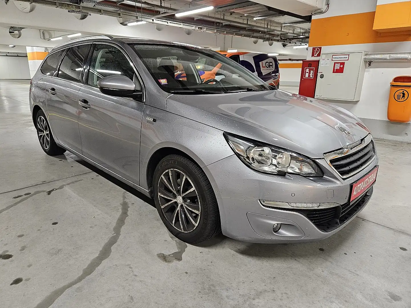 Peugeot 308 SW 1,6 BHDI Active S&S Silber - 2