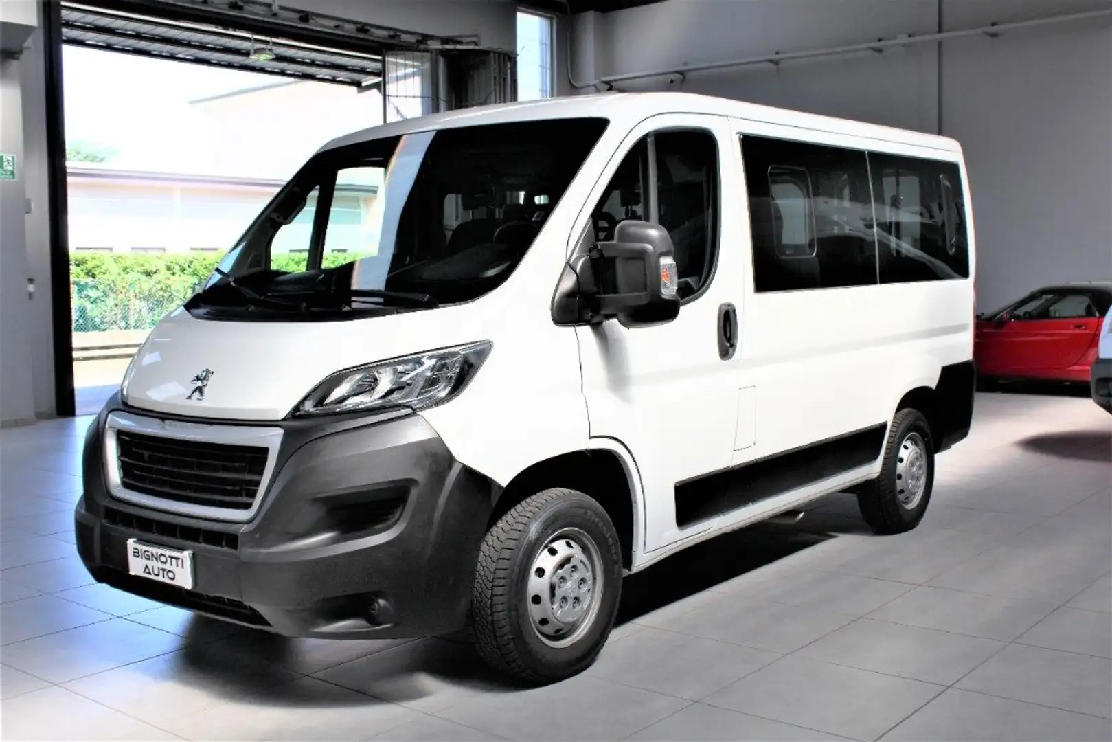 Peugeot Boxer 330 2.0 BlueHDi/110CV FAP PC-TN Combi Comfort-9 PO Wit - 1