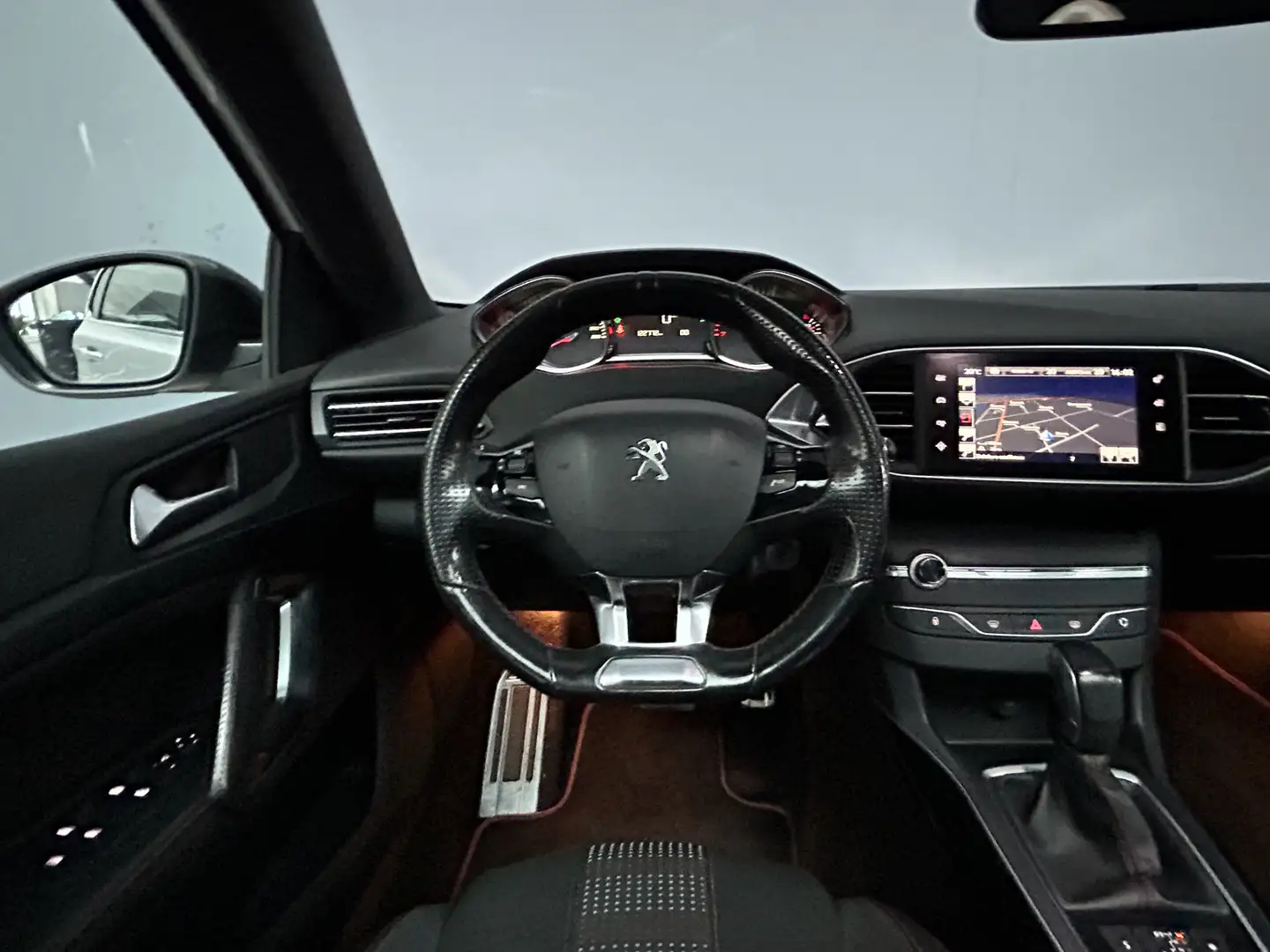 Peugeot 308 1.2 PureTech GT-line Automaat|Panorama|Camera| Blanc - 2