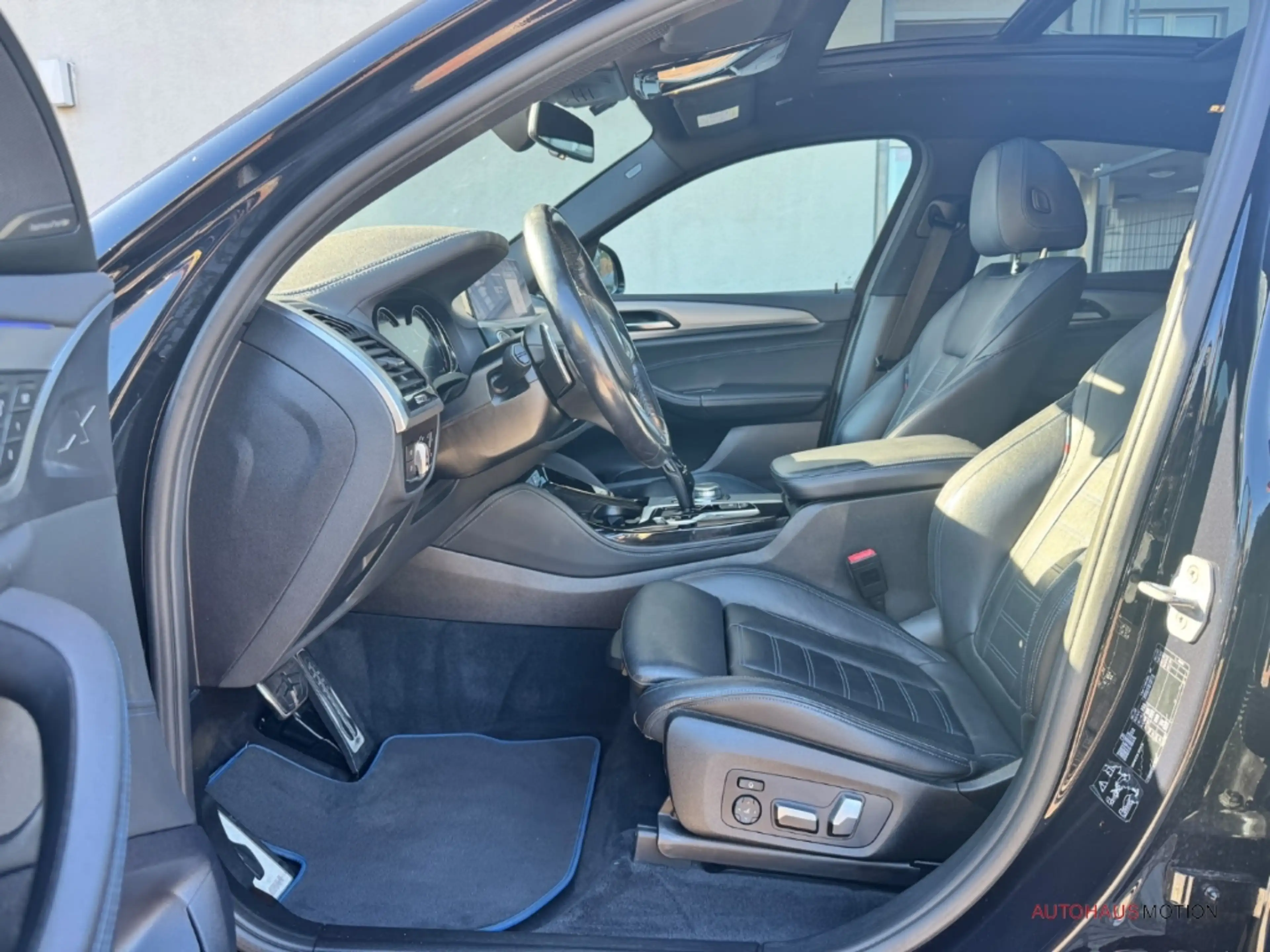 BMW X4 i Pano Navi LED 21'LM HUD Memory Sitze — photo 10