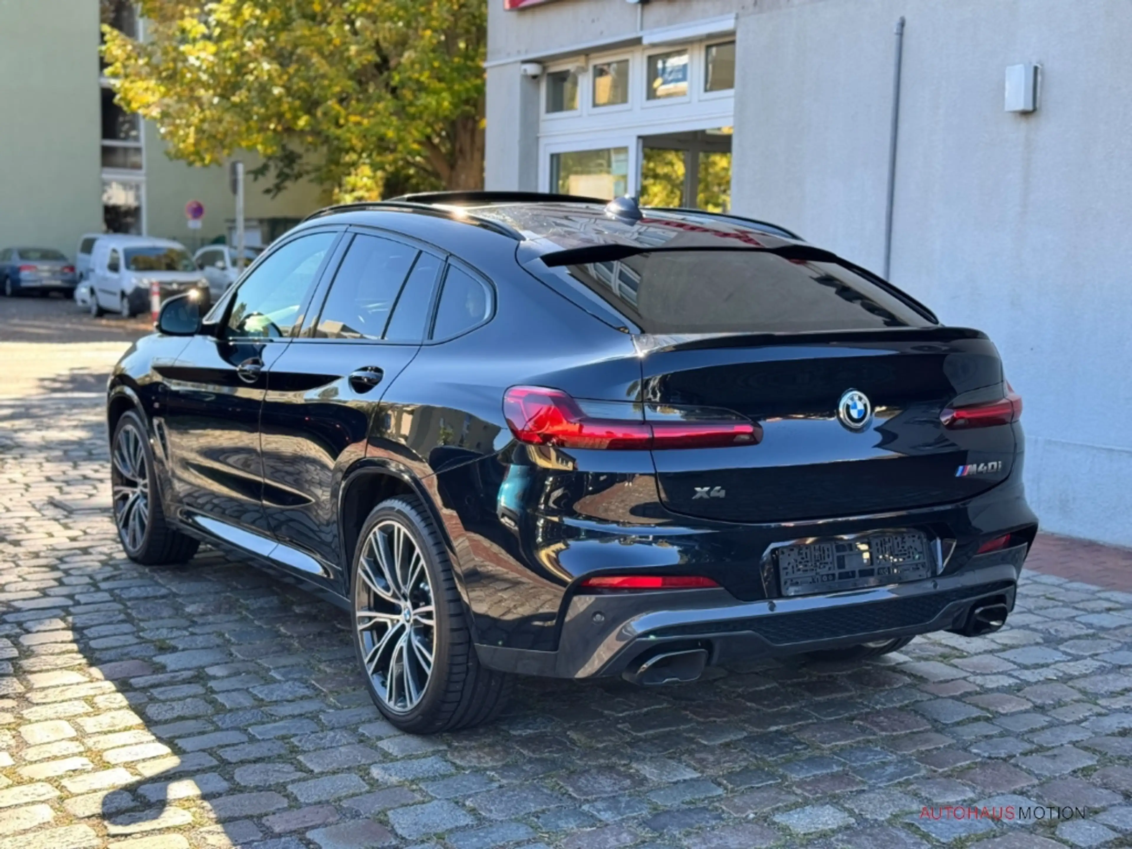 BMW X4 i Pano Navi LED 21'LM HUD Memory Sitze — photo 7
