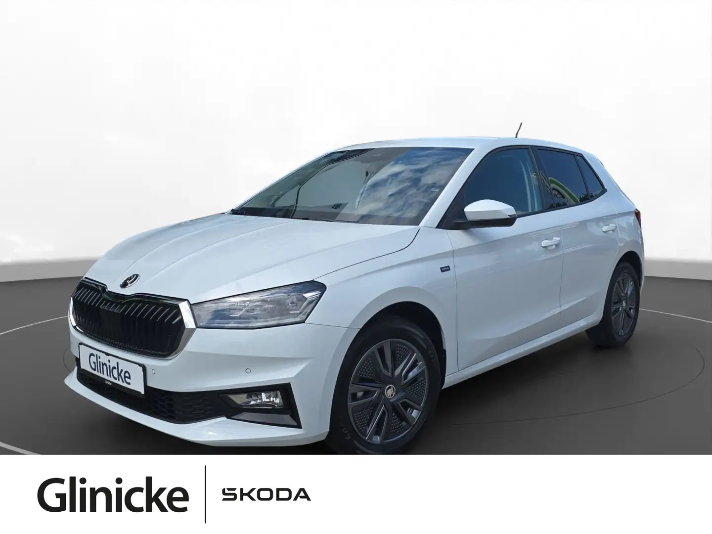 Skoda Fabia 1.0 Drive Weiß - 1