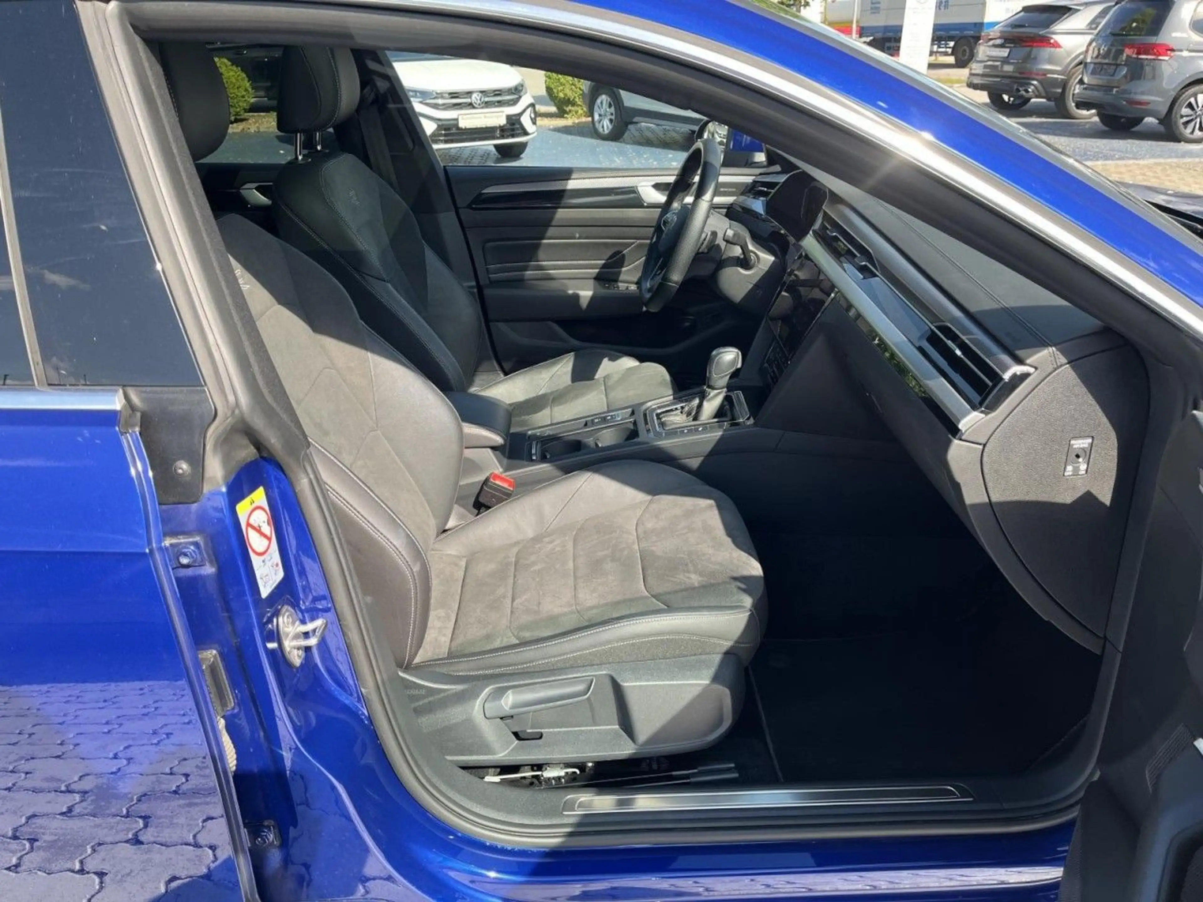 Volkswagen Arteon Arteon Shootingbrake 2.0 TSI R-Line (Matrix+Pano — photo 13