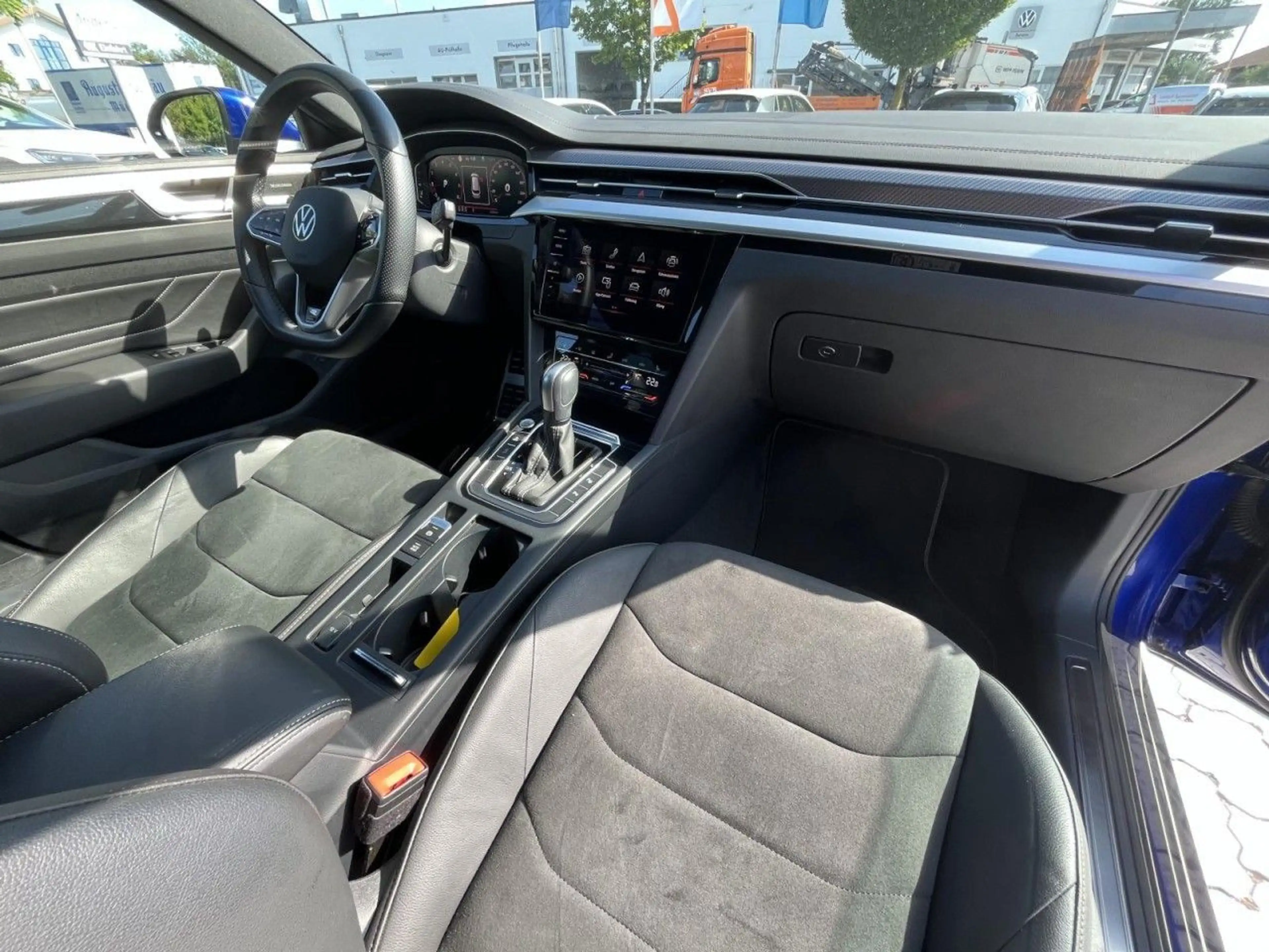 Volkswagen Arteon Arteon Shootingbrake 2.0 TSI R-Line (Matrix+Pano — photo 15