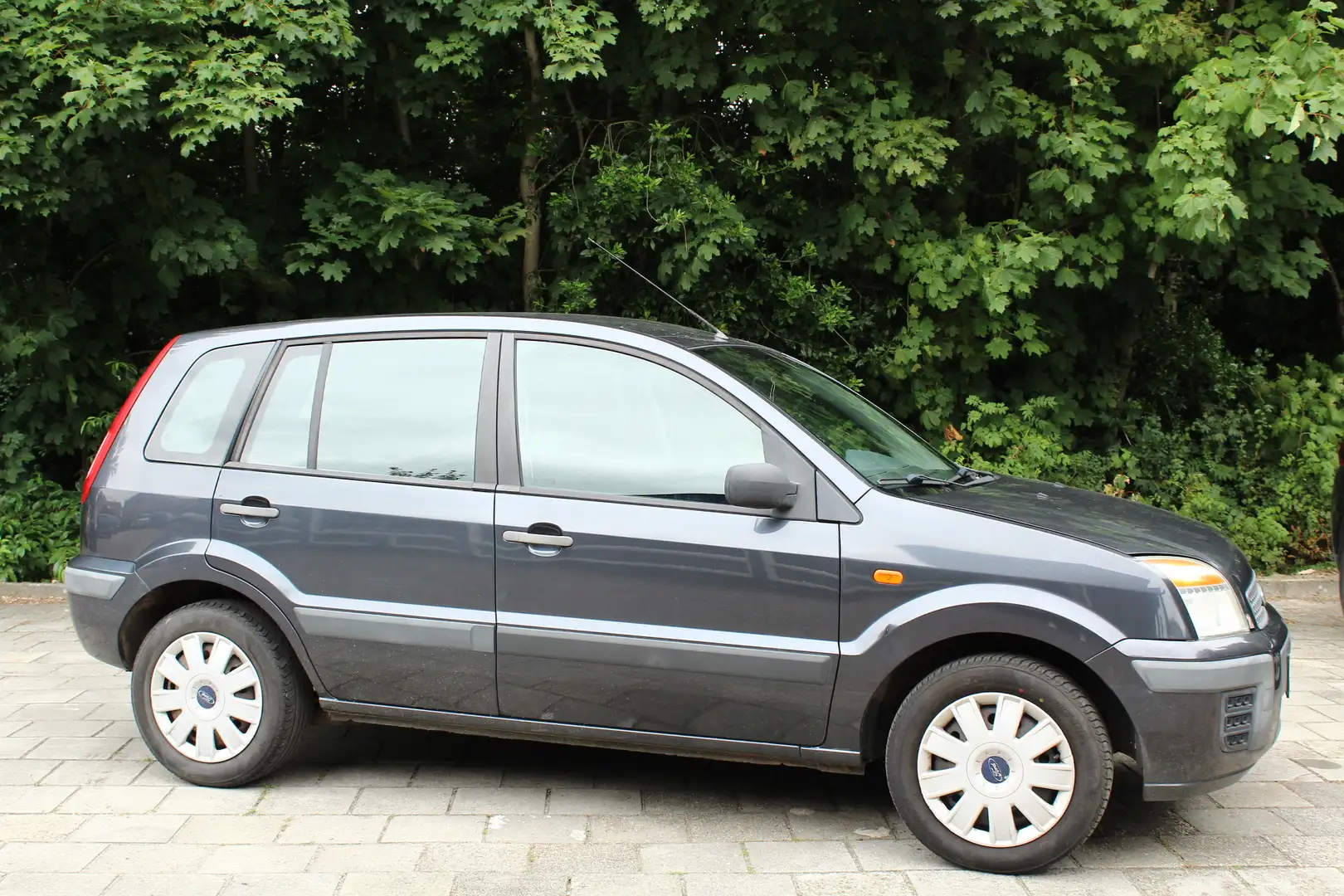 Ford Fusion 1.4-16V Champion APK nieuw! Trekhaak cv radio cd e Gris - 2