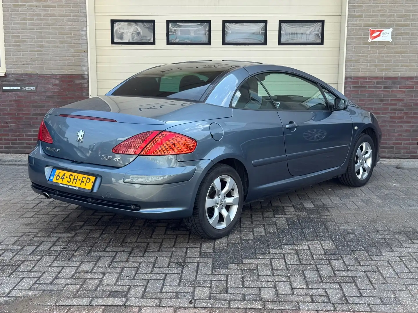 Peugeot 307 CC 2.0-16V NWE Koppeling, dynamo en banden | APK 0 Gris - 2