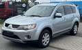 Mitsubishi Outlander 2.4 MIVEC 1.Hand 4WD 7Sitzer LPG Gas Ezüst - thumbnail 1