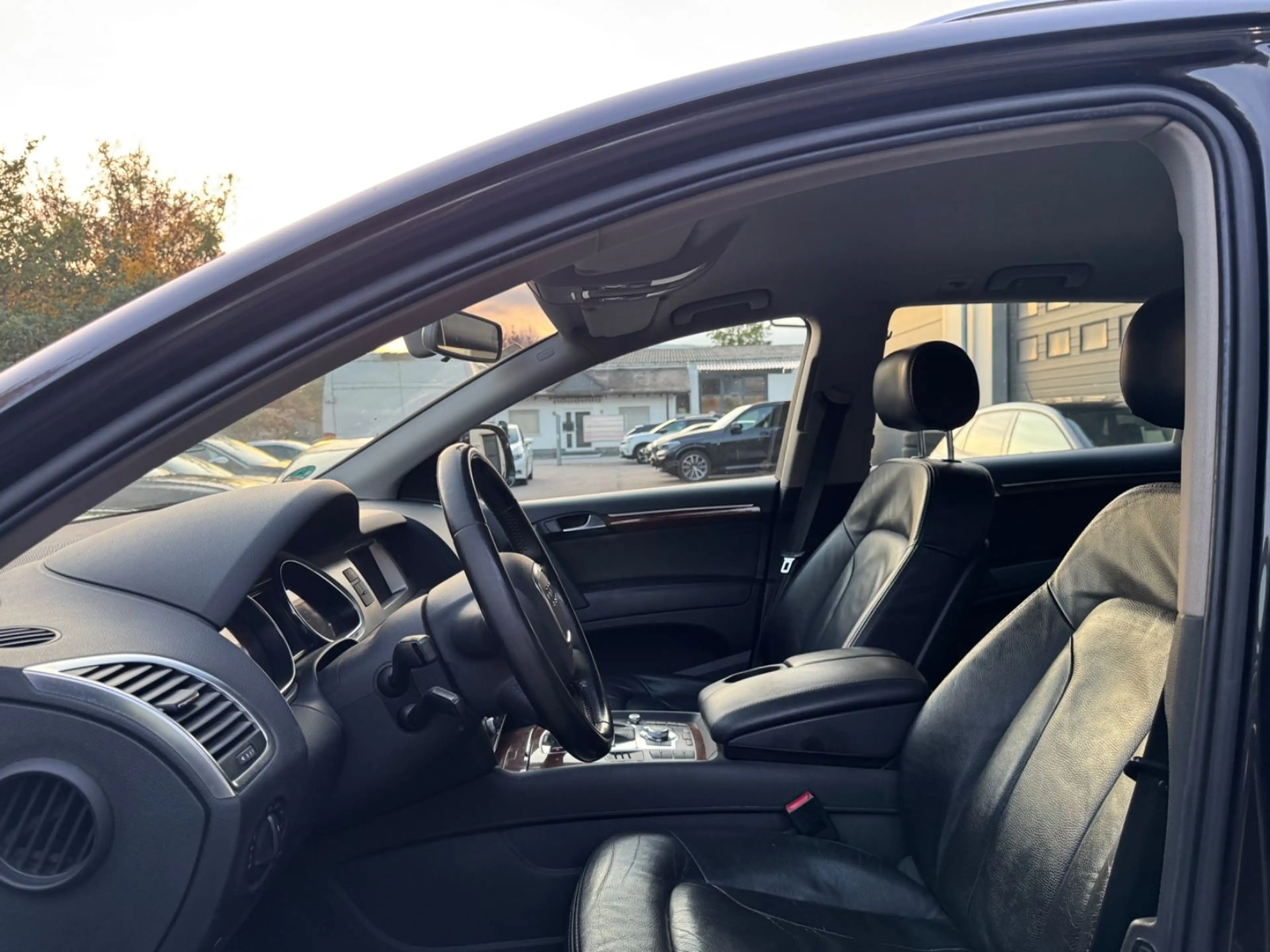 Audi Q7 4.2 TDI quattro Luft,Cam,Ahk,2.Hand,LederNavi — photo 9
