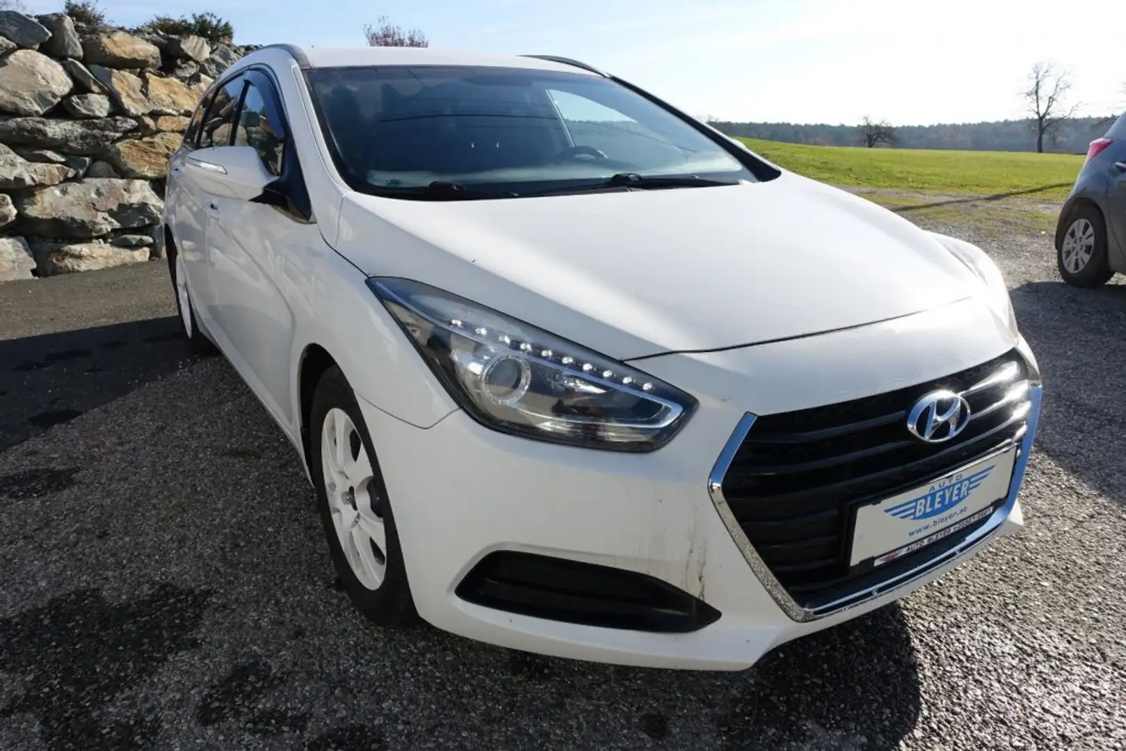 Hyundai i40 Kombi Style 1,7 CRDi Start/Stopp Wit - 2