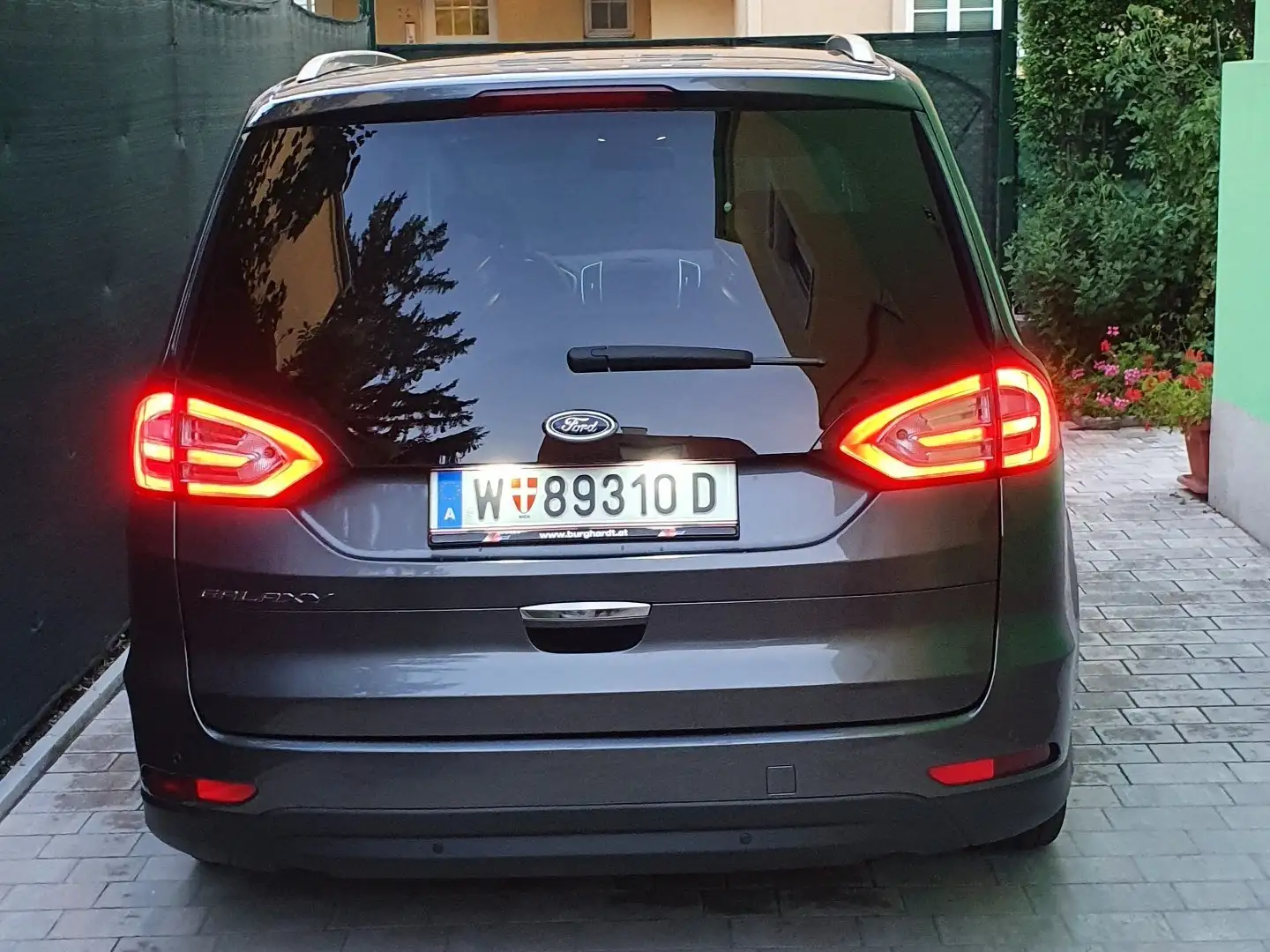Ford Galaxy 2,0 TDCi Titanium Start/Stop Powershift - 2