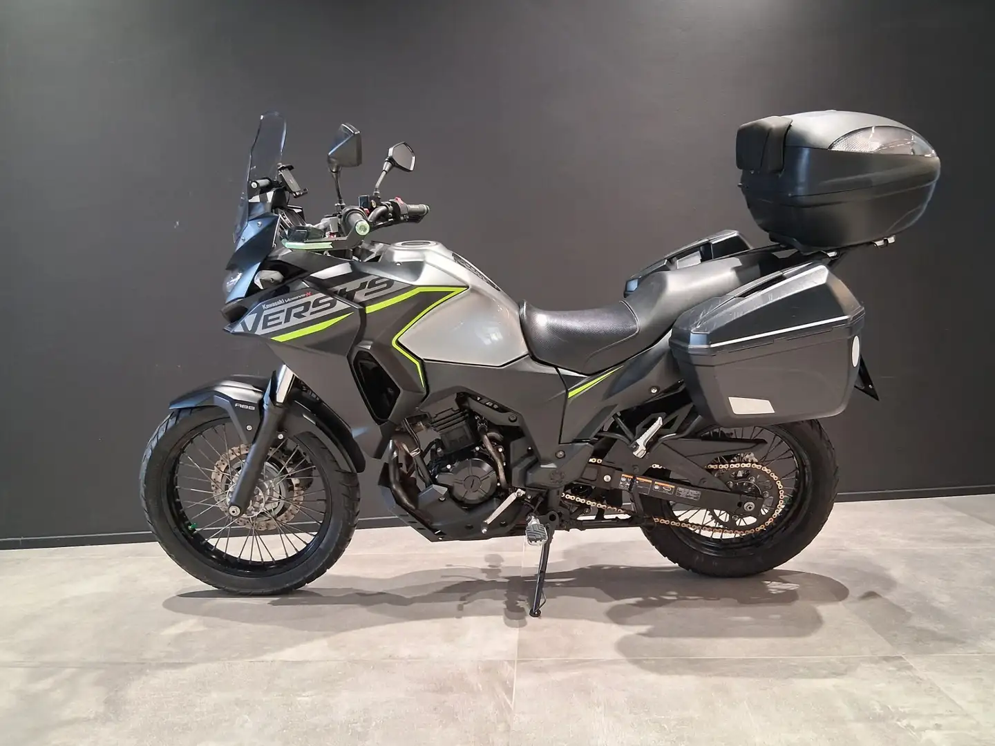 Kawasaki Versys-X 300 Schwarz - 1