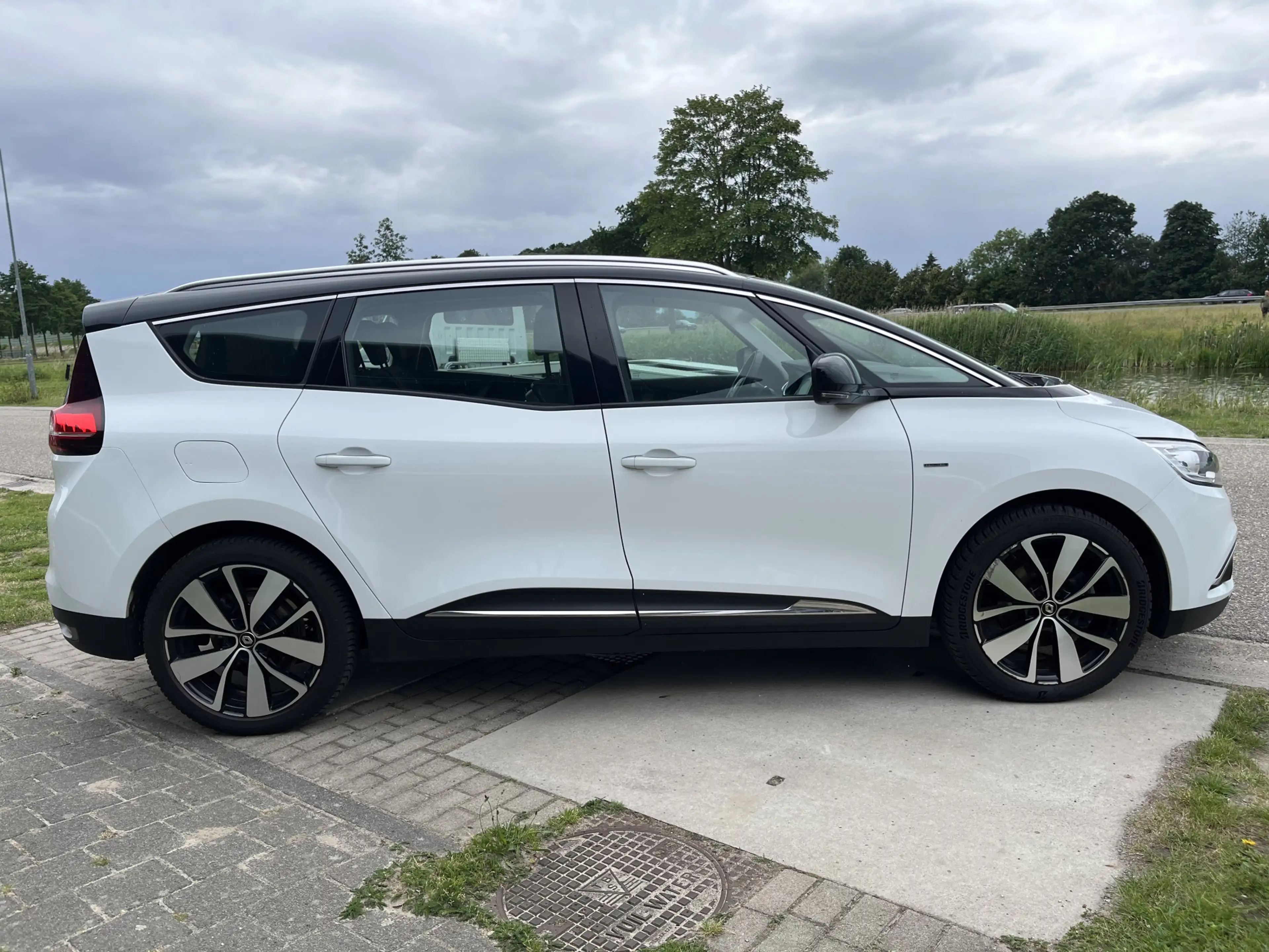 Renault Grand Scenic 1.3 TCe Limited 140PK / Trekhaak / Parkeerhulp V+A — photo 10