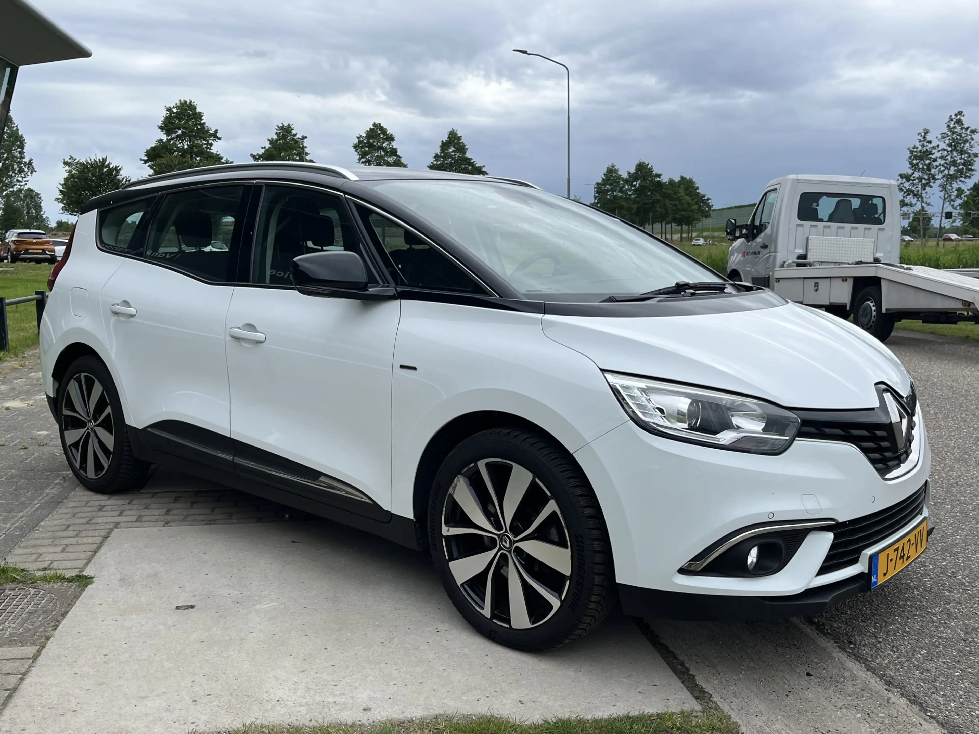 Renault Grand Scenic 1.3 TCe Limited 140PK / Trekhaak / Parkeerhulp V+A — photo 6