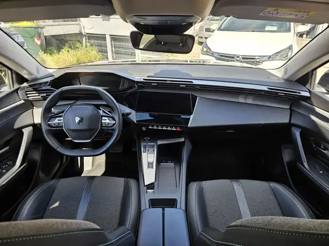 Peugeot 308 view 8