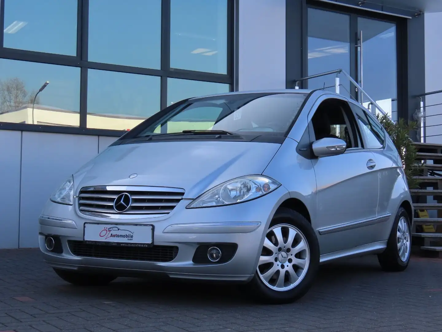 Mercedes-Benz A 170 ELEGANCE Sitzheizung Argent - 2