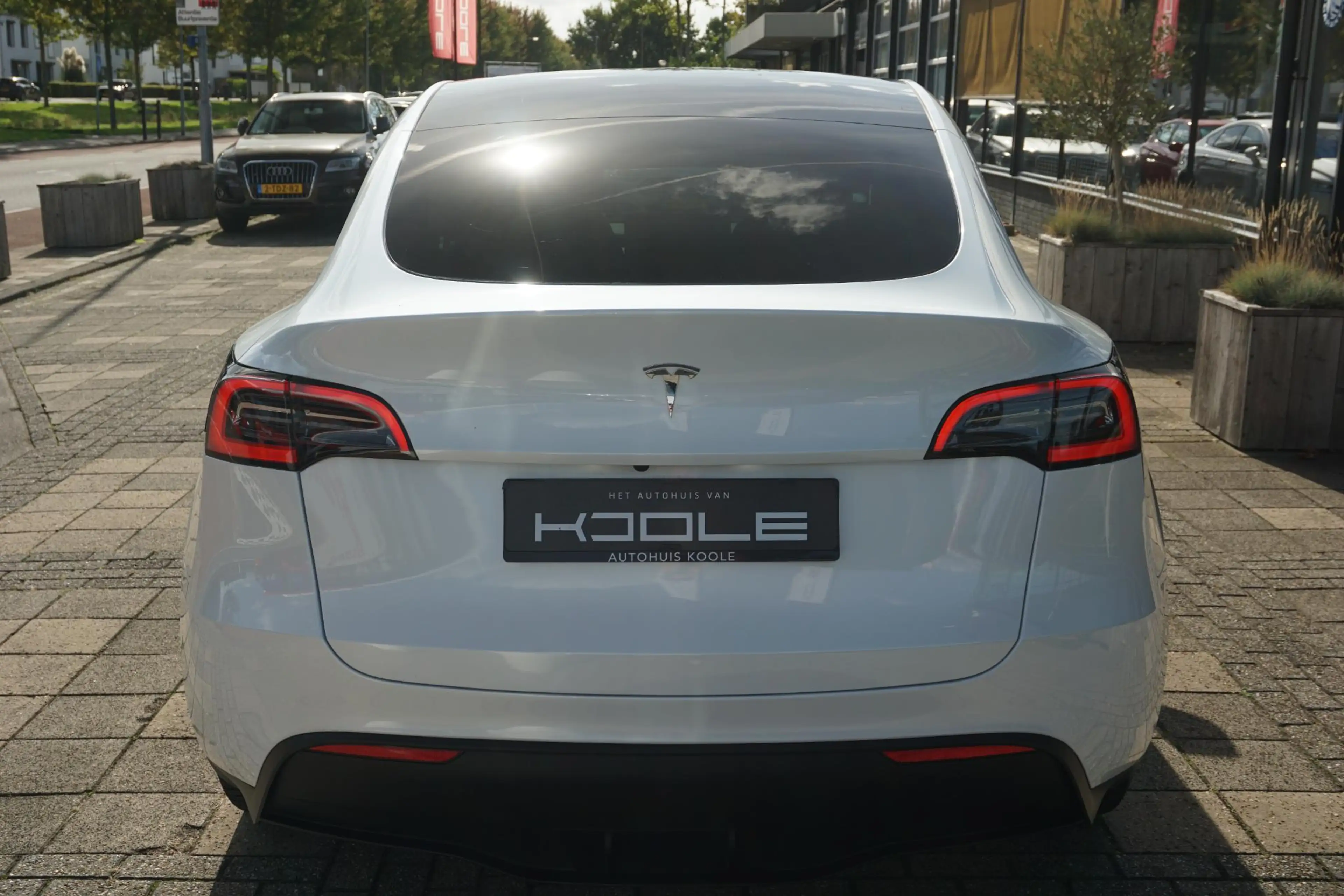 Tesla Model Y Long Range AWD 75 kWh | Soh 94% — photo 8