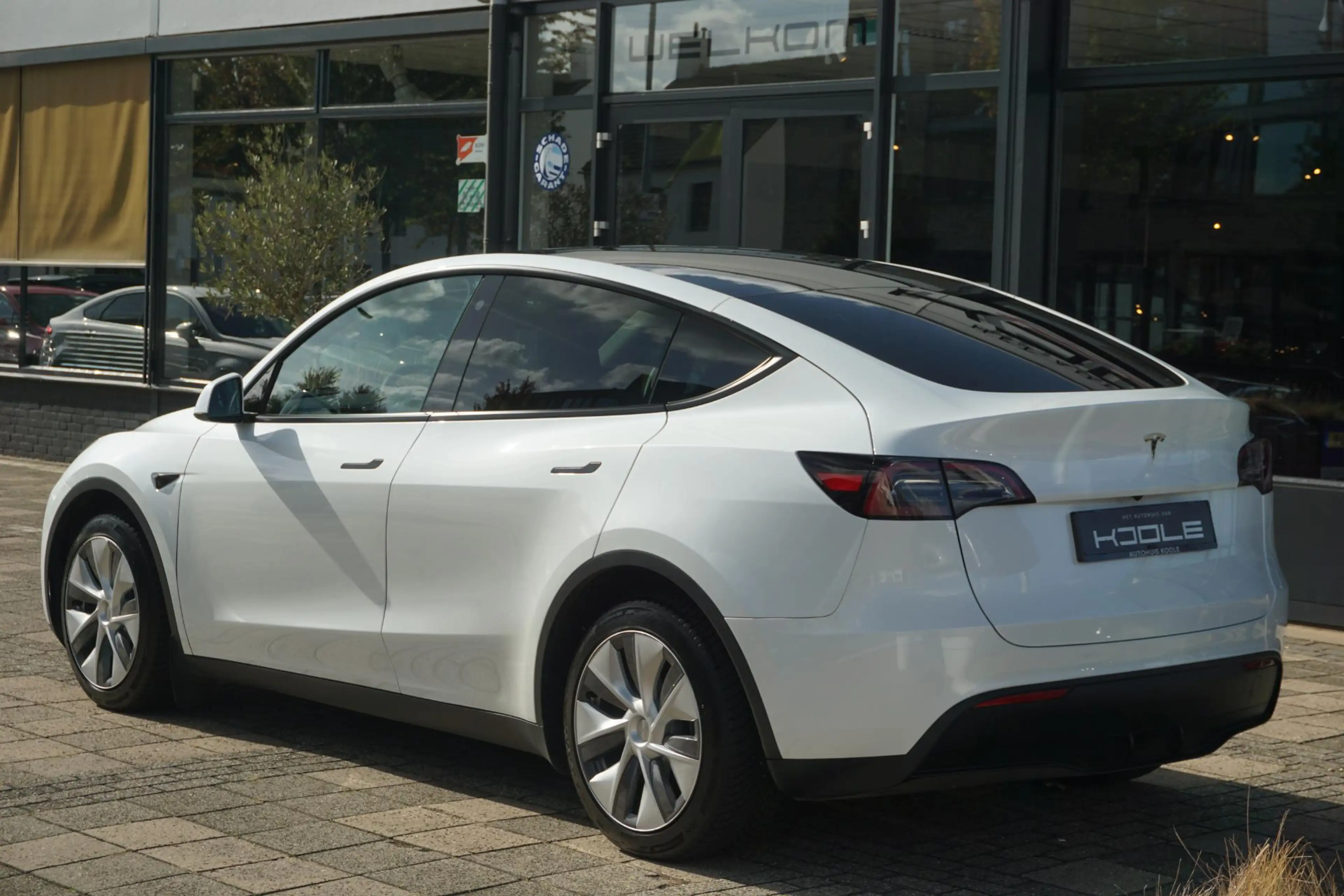 Tesla Model Y Long Range AWD 75 kWh | Soh 94% — photo 2