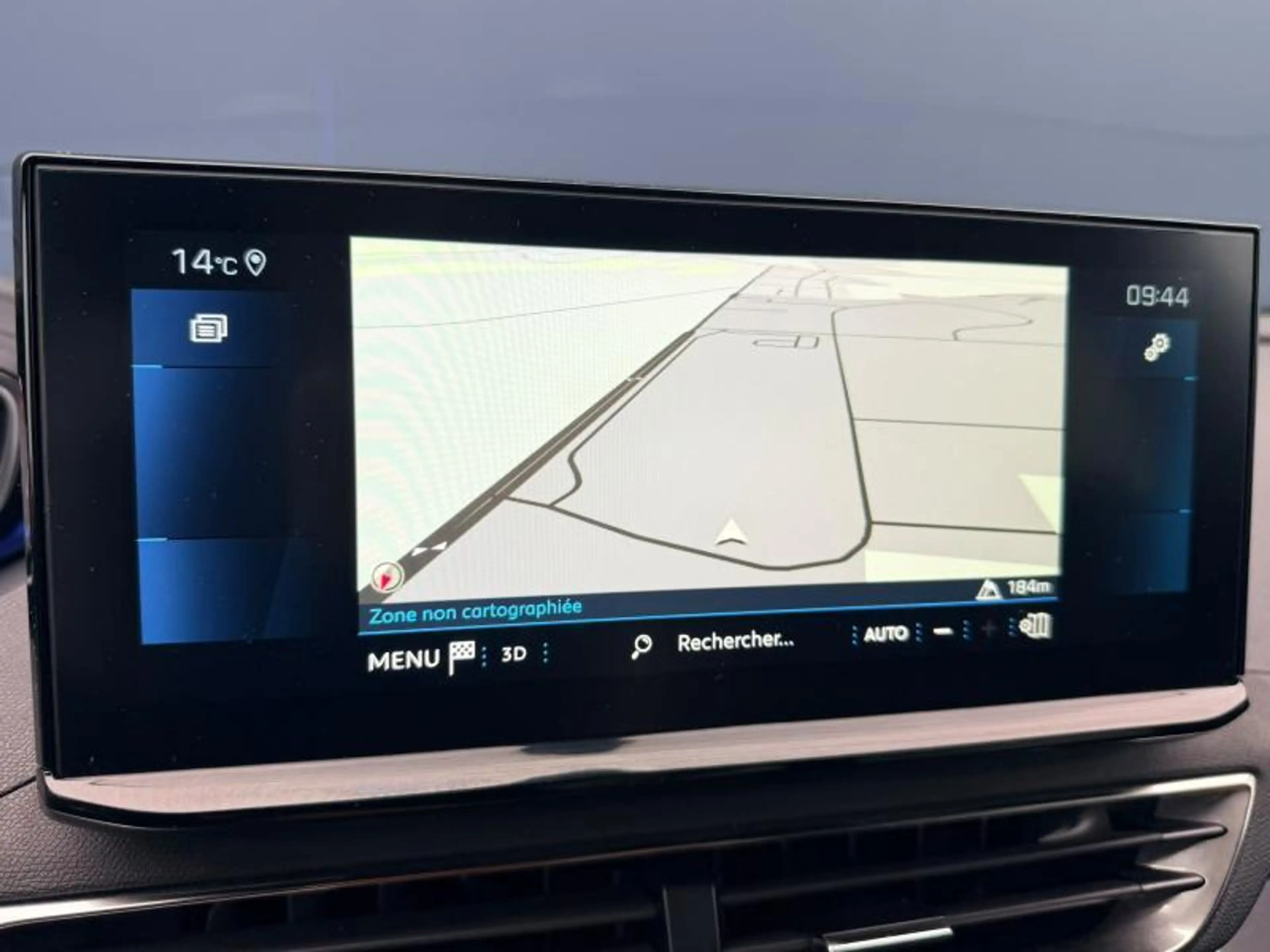 Peugeot 5008 GT / 1.5 BlueHDI / 7 Places — photo 12