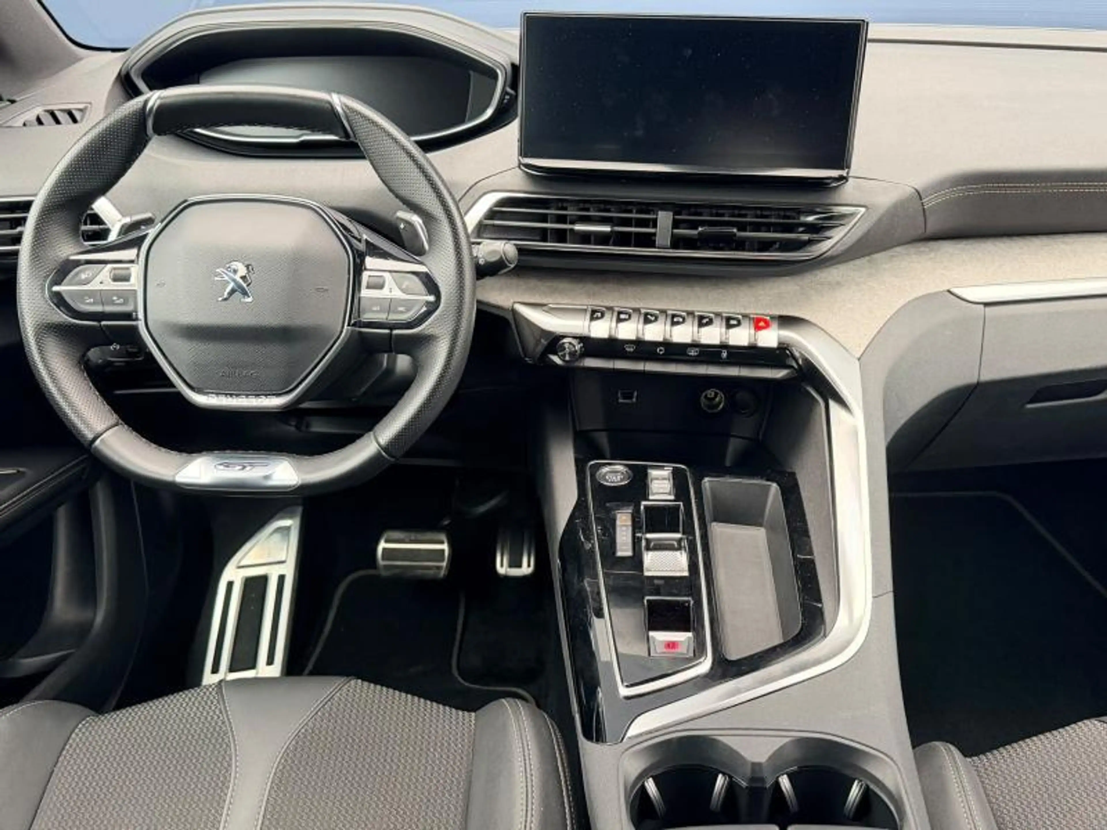 Peugeot 5008 GT / 1.5 BlueHDI / 7 Places — photo 5
