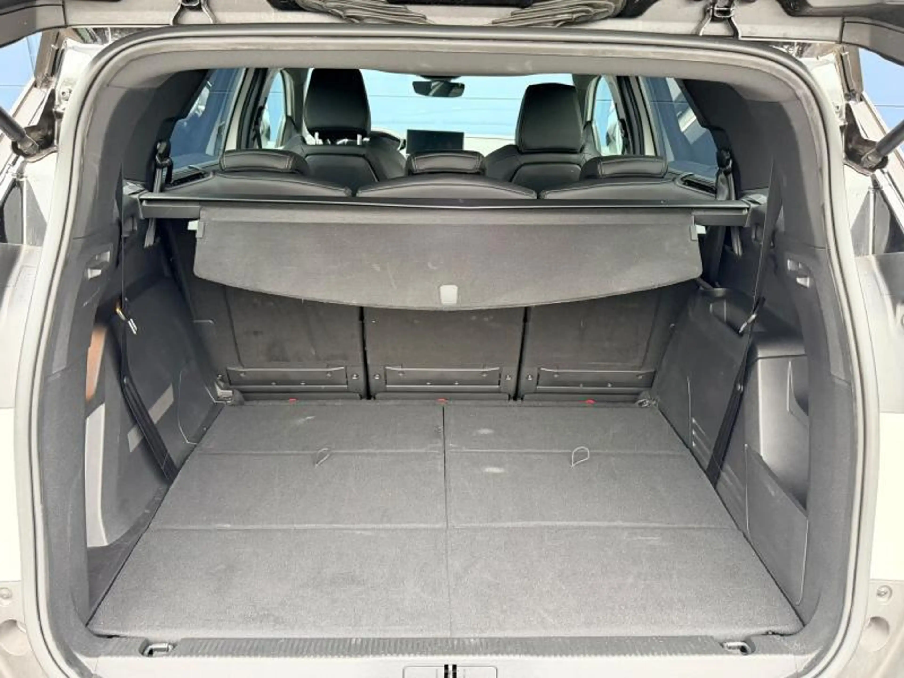 Peugeot 5008 GT / 1.5 BlueHDI / 7 Places — photo 10