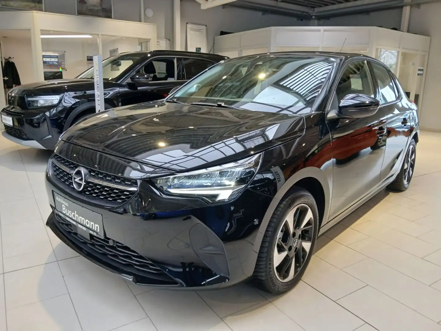 Opel Corsa-e Elegance +11kW+NAVI+KEYLESS+DRIVE-ASSIST+ Noir - 1