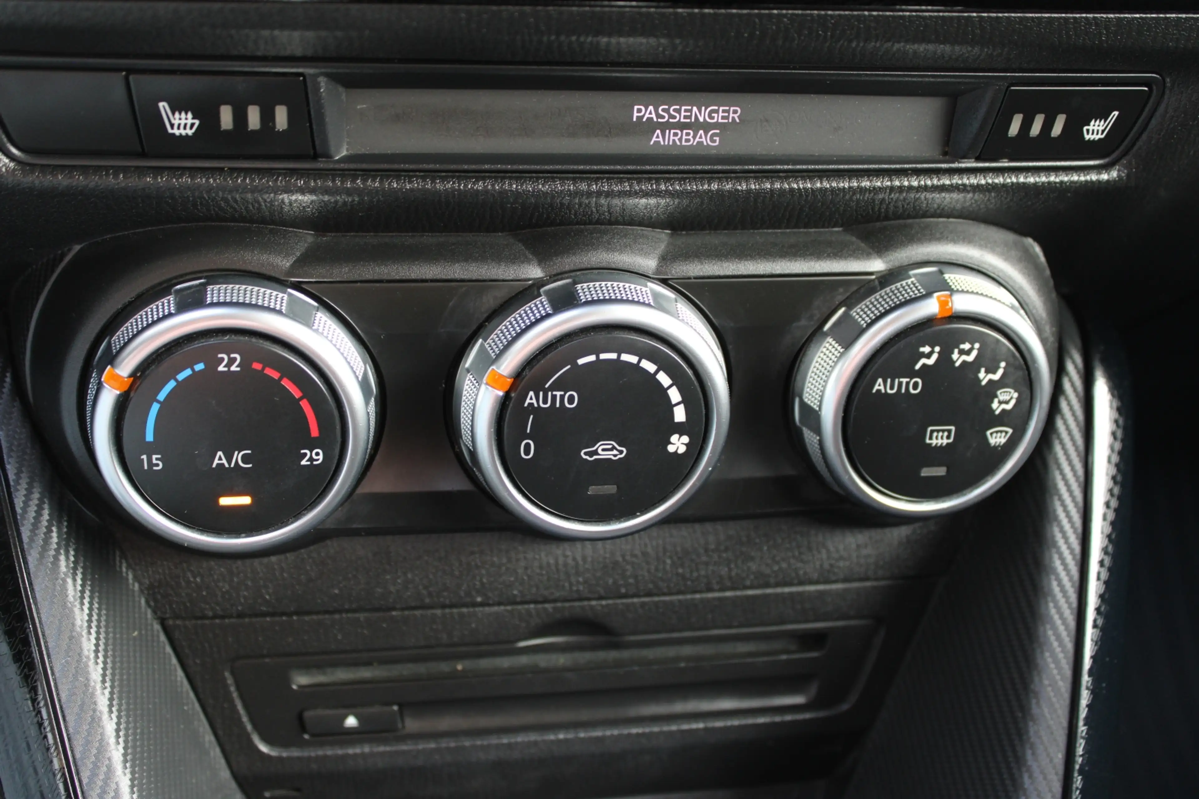 Mazda 2 Mazda 2 G75 Takumi — photo 11