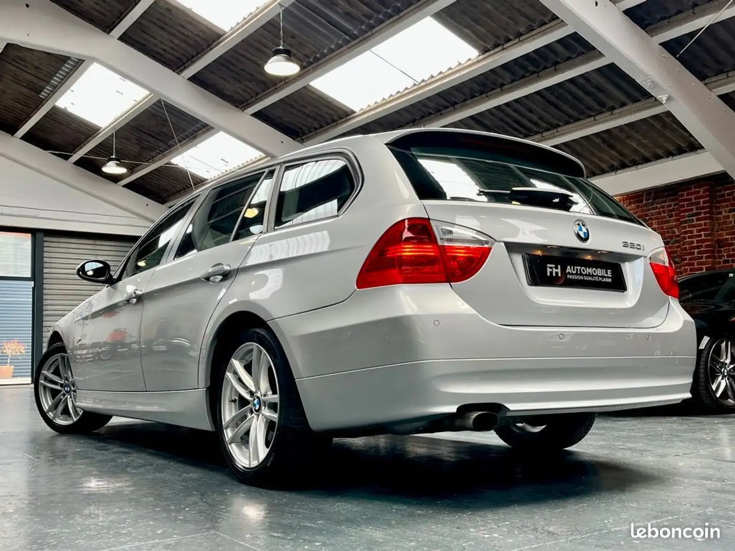 BMW 230 Touring 320iA 2.0L 150 ch 67 230 kms Toit ouvrant  Gris - 2