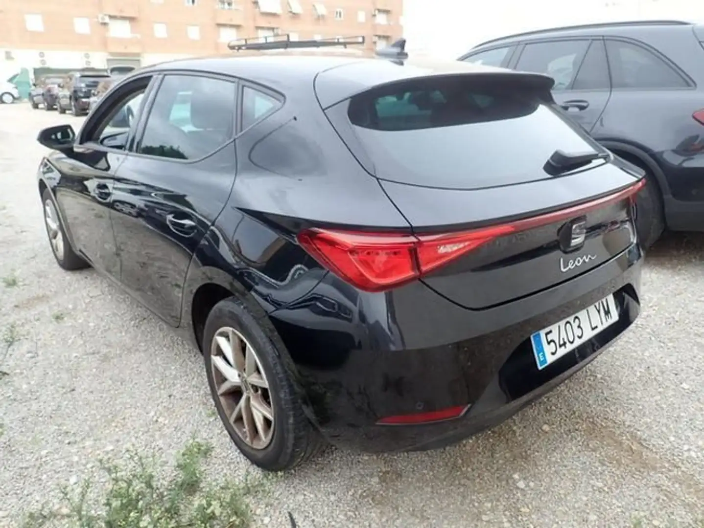 SEAT Leon 1.5 TSI S&S Style 130 Negro - 2